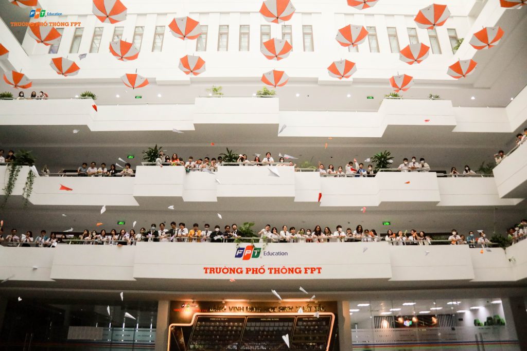 Talkshow tâm lý dành cho khối 12 Fschools Đà Nẵng: Tự tin hóa rồng | FPT Schools