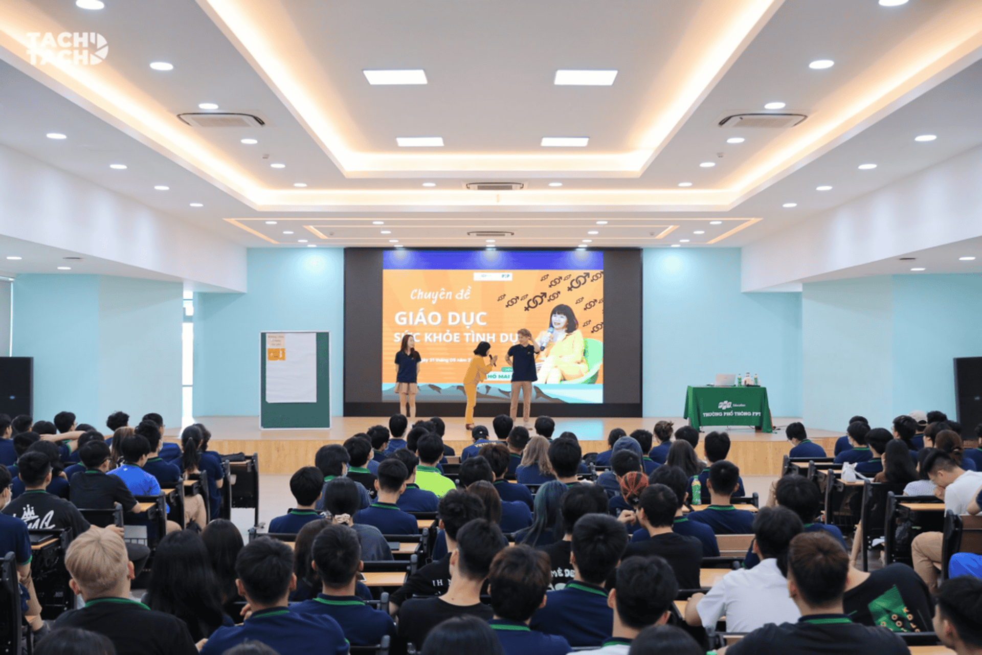 “Vẽ đúng đường cho hươu chạy” bằng cách tổ chức chuyên đề giáo dục sức khoẻ tình dục | FPT Schools