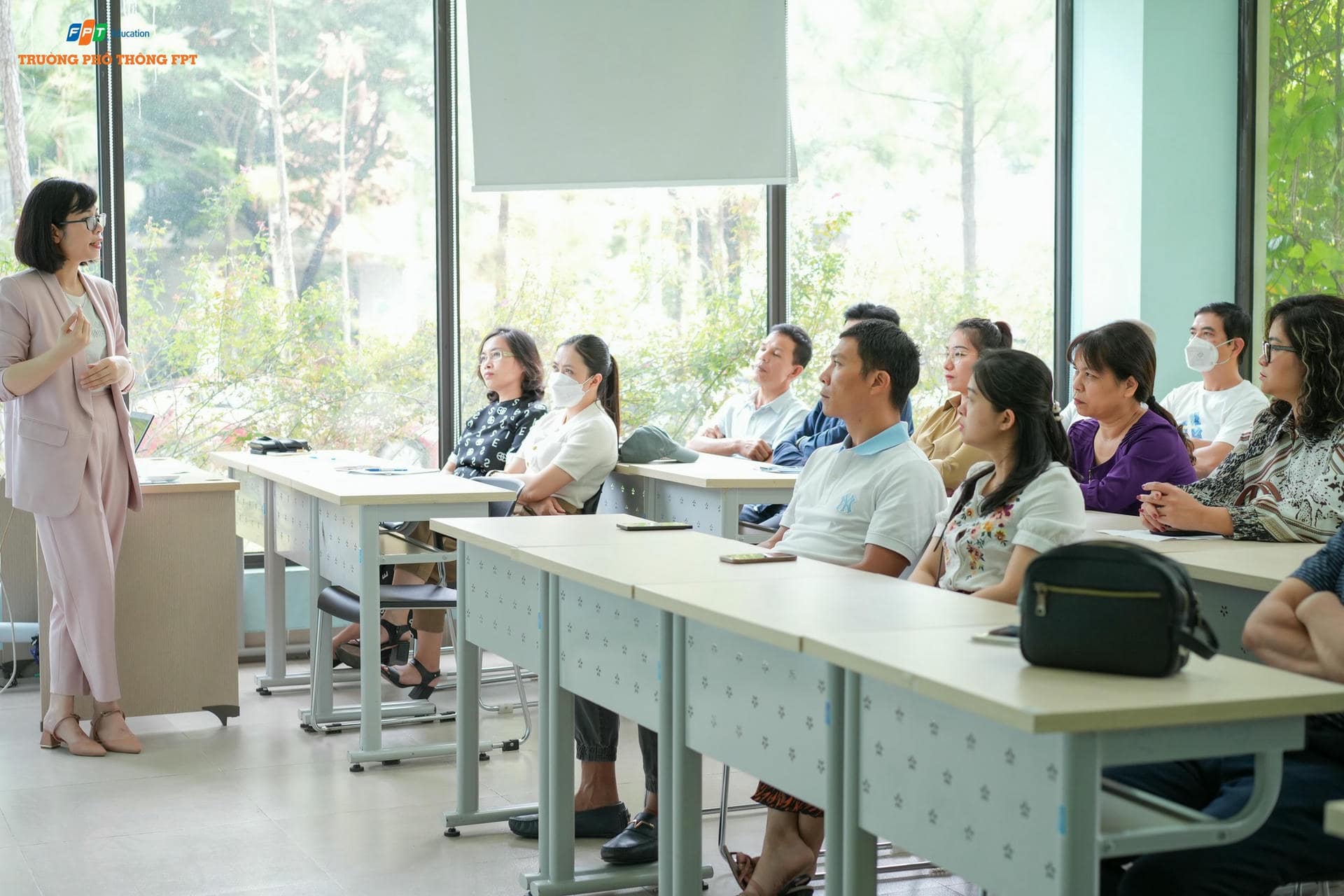 Ấn tượng buổi họp phụ huynh đầu năm tại FSchool: Khác lạ và xúc động | FPT Schools