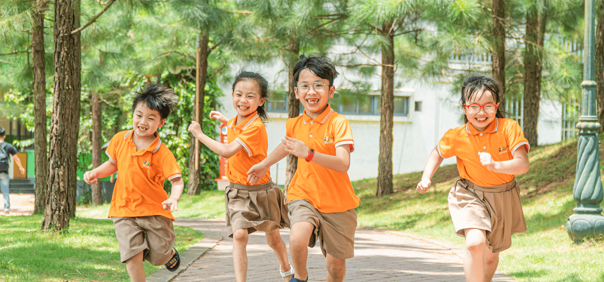 Quy định học bổng và chế độ ưu đãi học phí tại FPT Schools năm học 2024 - 2025 | FPT Schools