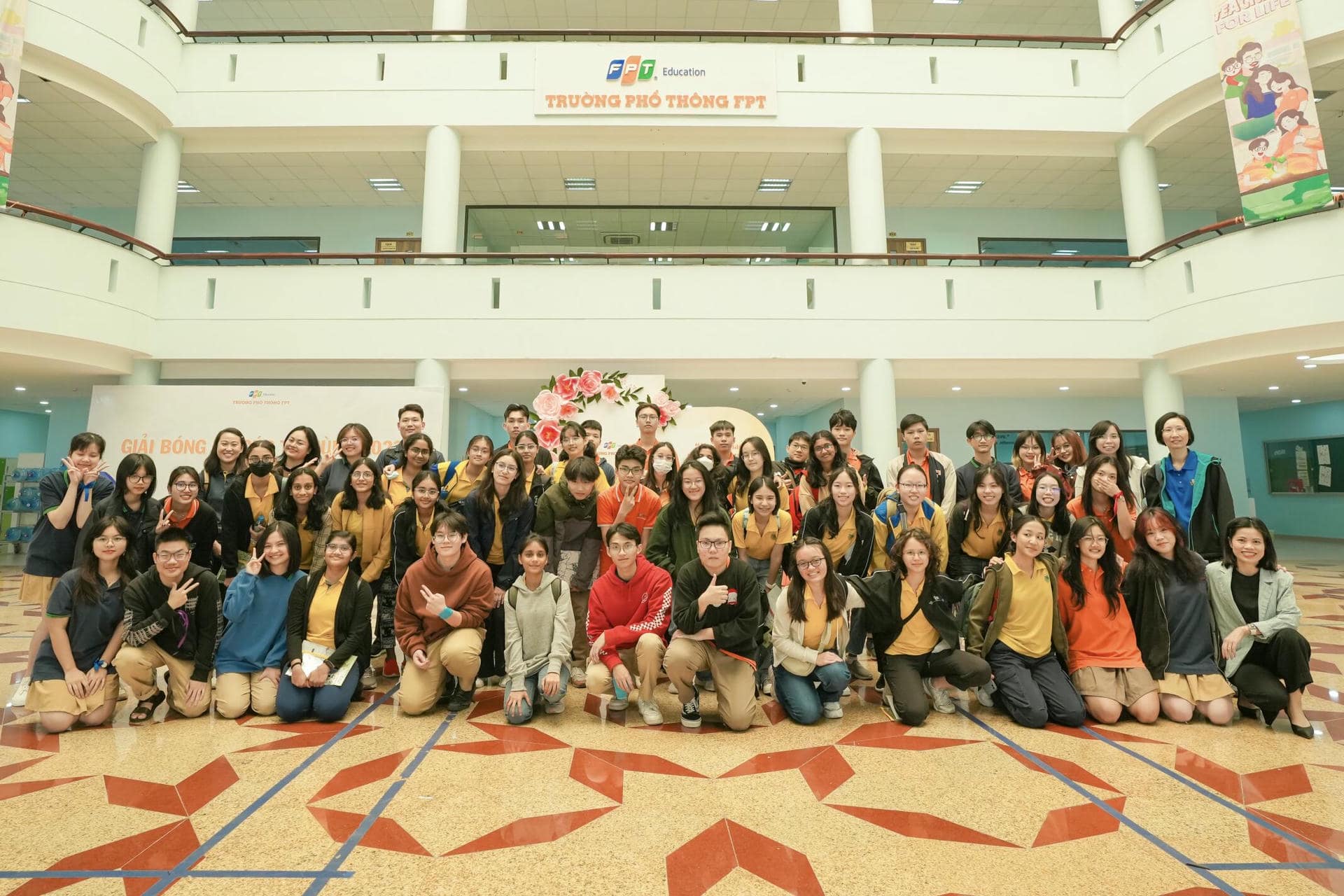 Trường THPT FPT Hà Nội đón đoàn học sinh Singapore sang thăm và giao lưu văn hóa | FPT Schools