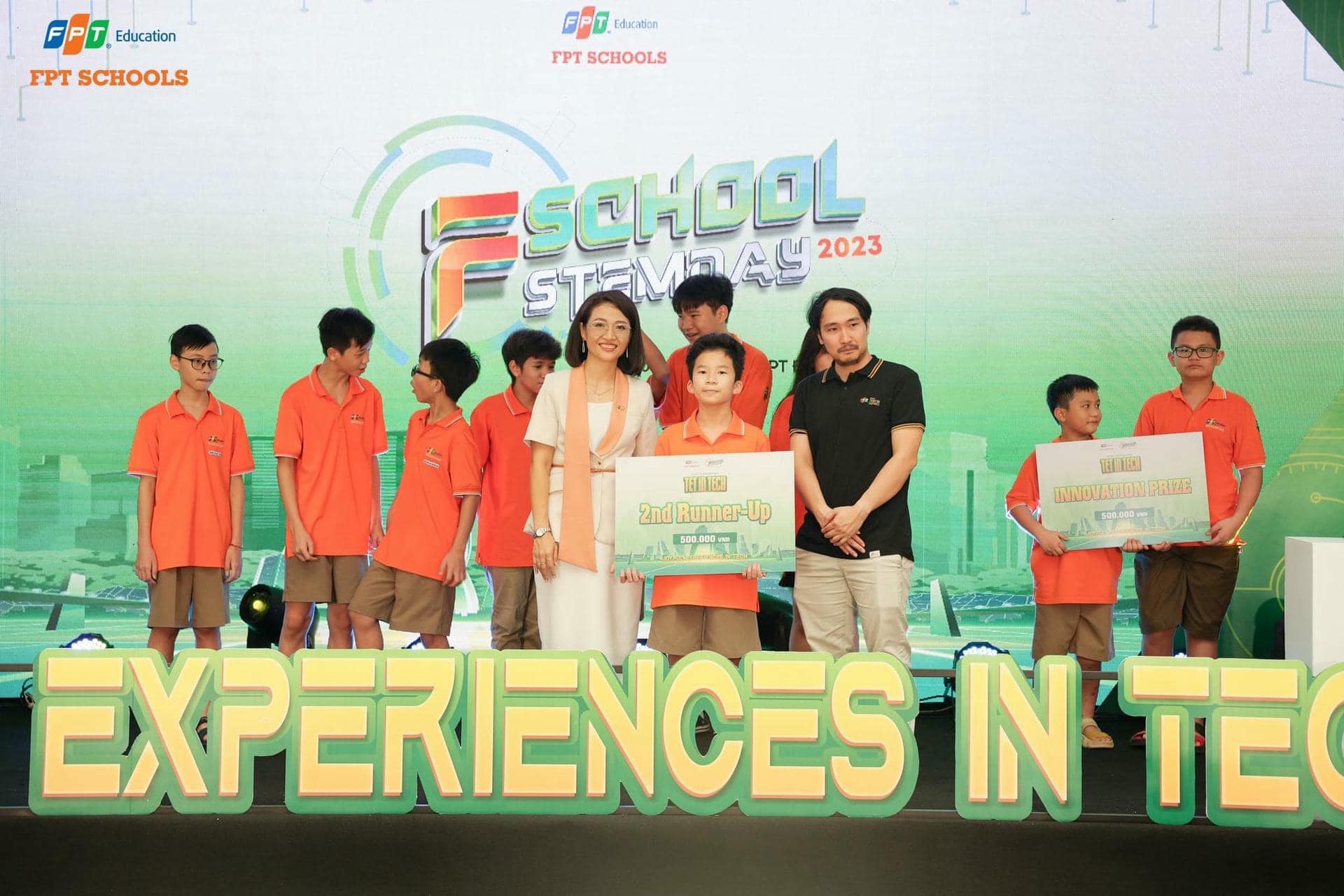 Hơn 5000 học sinh, giáo viên và phụ huynh trải nghiệm AI và Robotics | FPT Schools