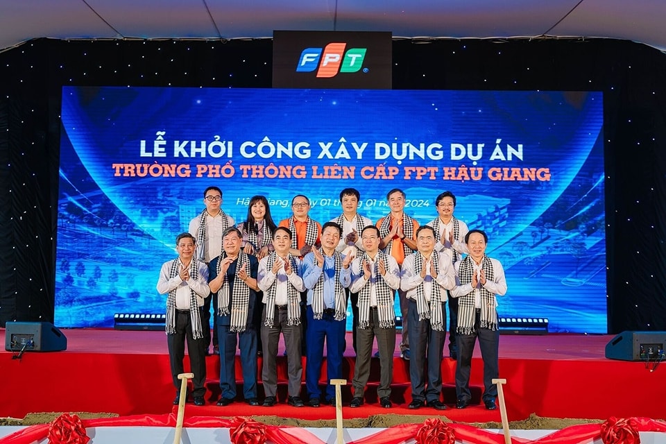 FPT Schools tổ chức lễ động thổ liên tiếp ở Hậu Giang, Thanh Hoá | FPT Schools