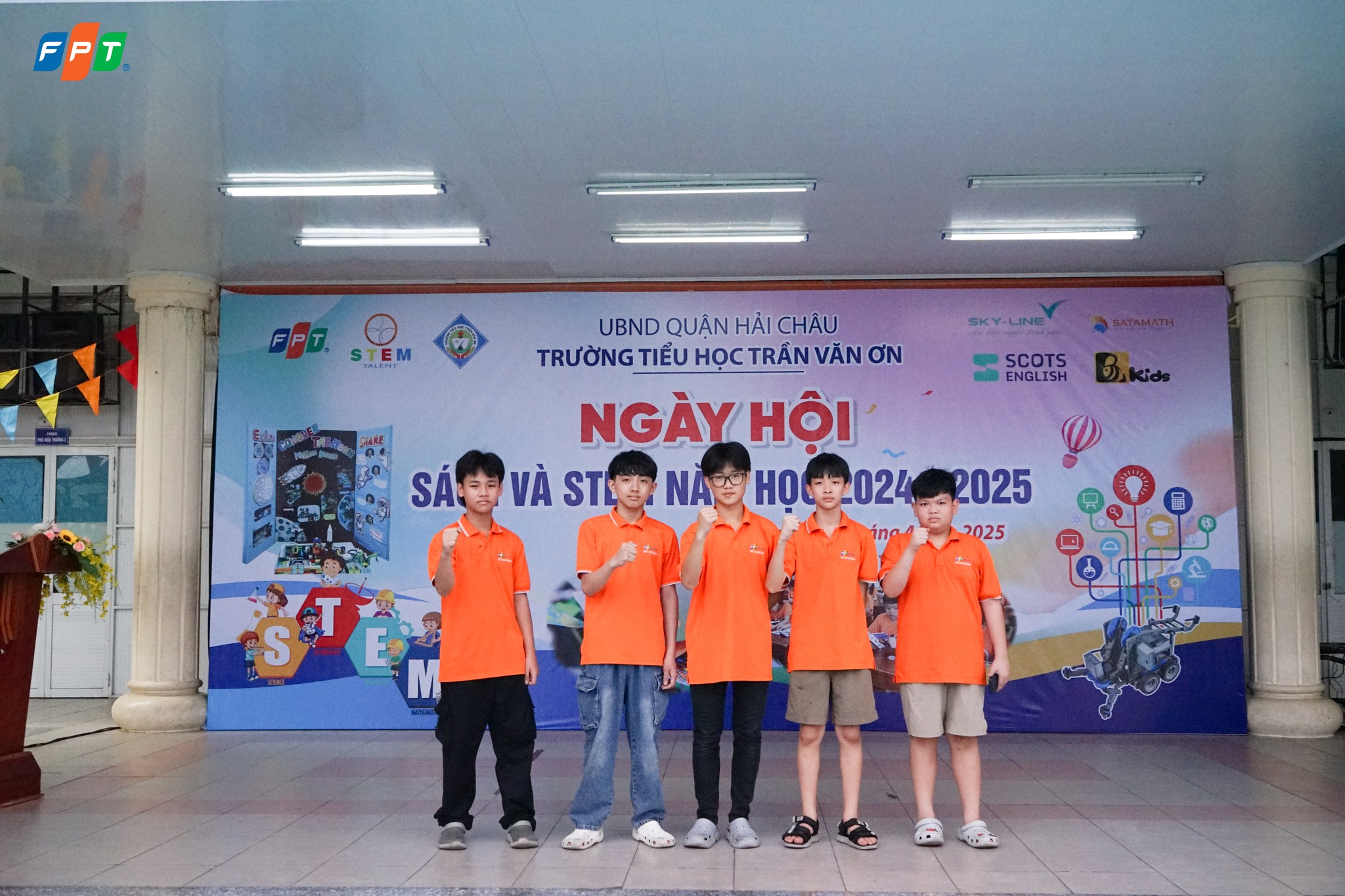 FPT Schools Đà Nẵng Lan Tỏa Tinh Thần STEM và Robotics Tới Học Sinh Tiểu Học Trên Địa Bàn Thành Phố | FPT Schools