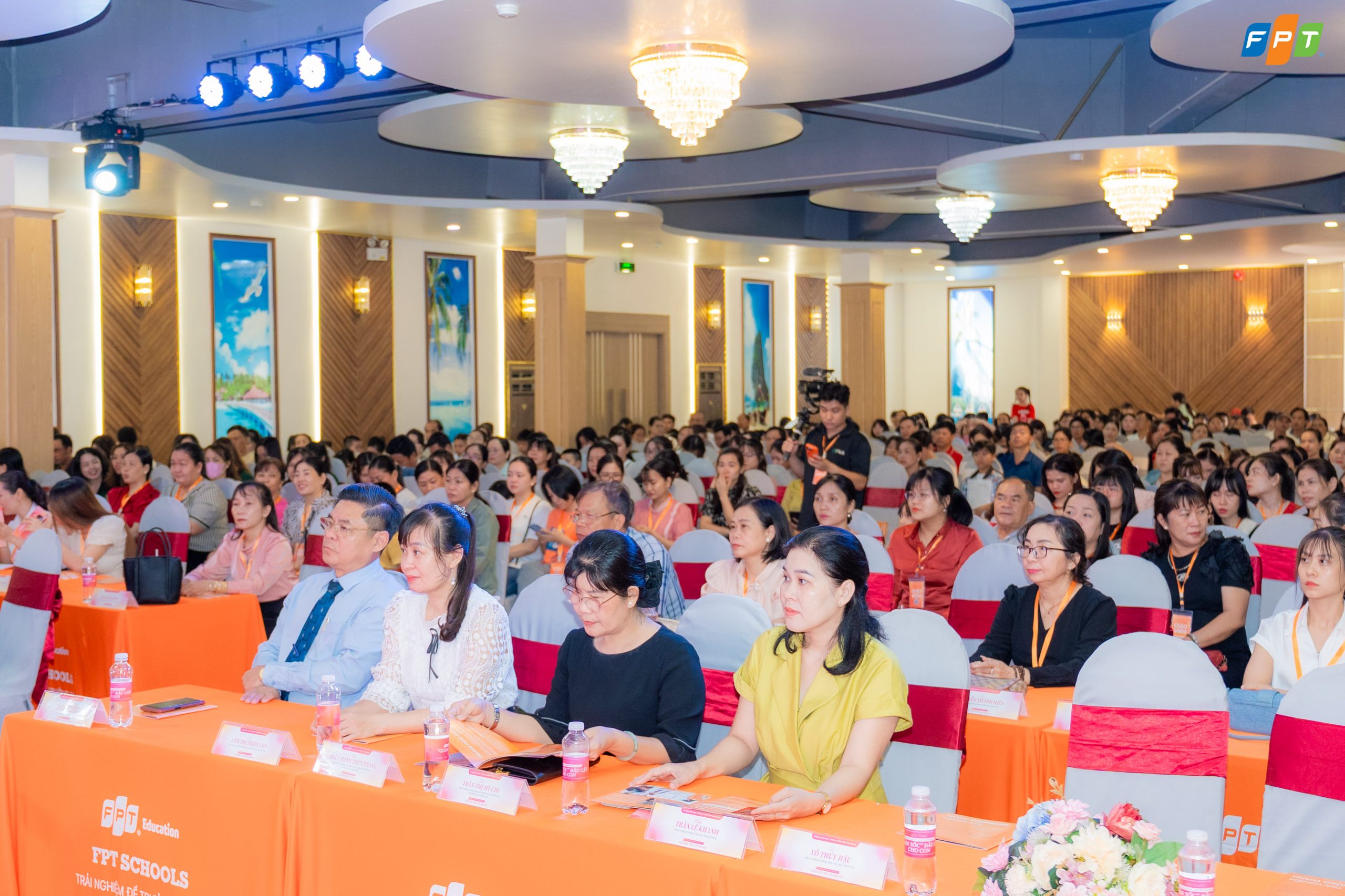 Hội thảo “Giảm sốc” đầu cấp cho con
