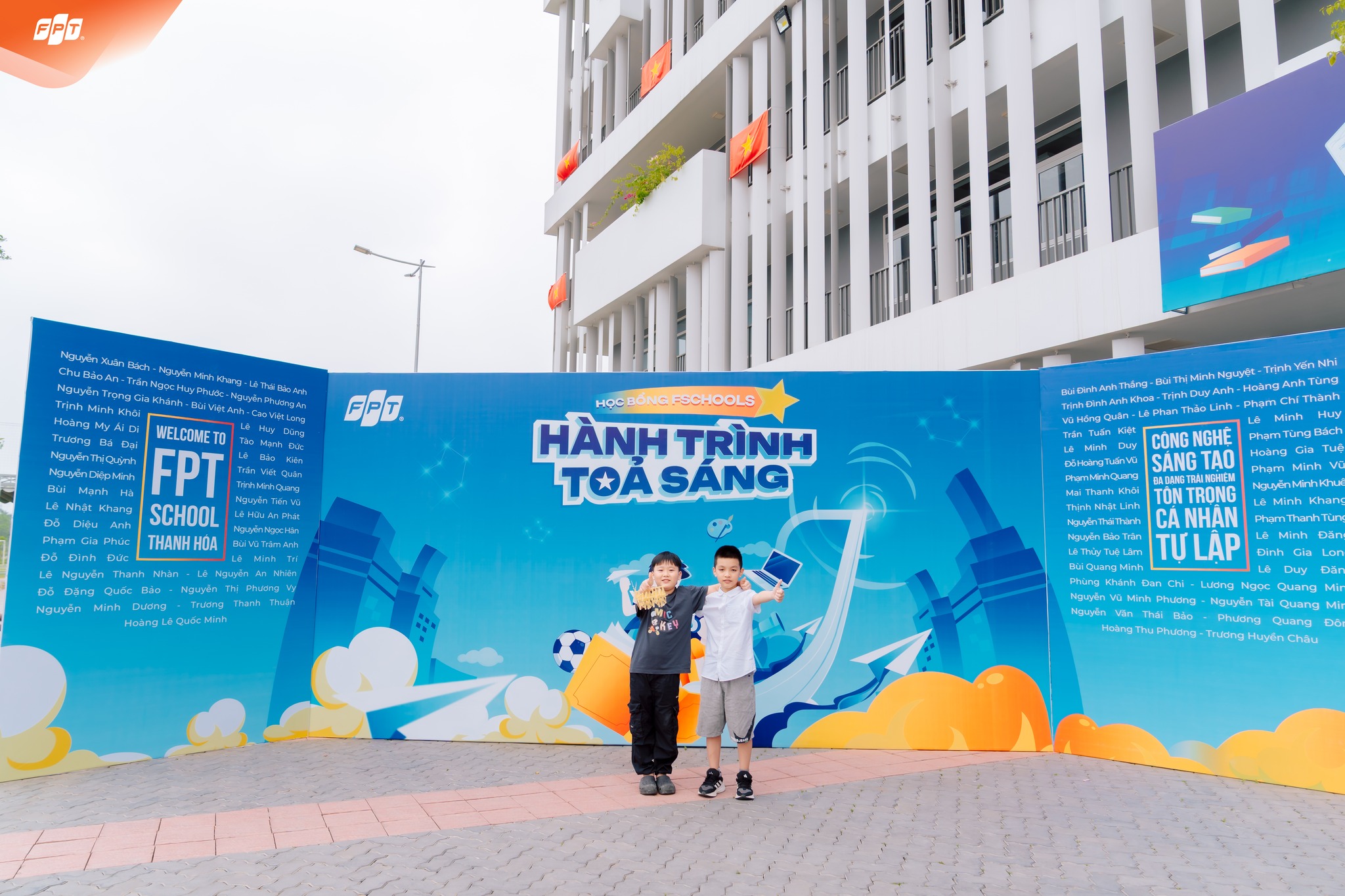 "FSchools - Hành trình toả sáng" khơi mở tiềm năng, đồng hành ước mơ học tập  | FPT Schools