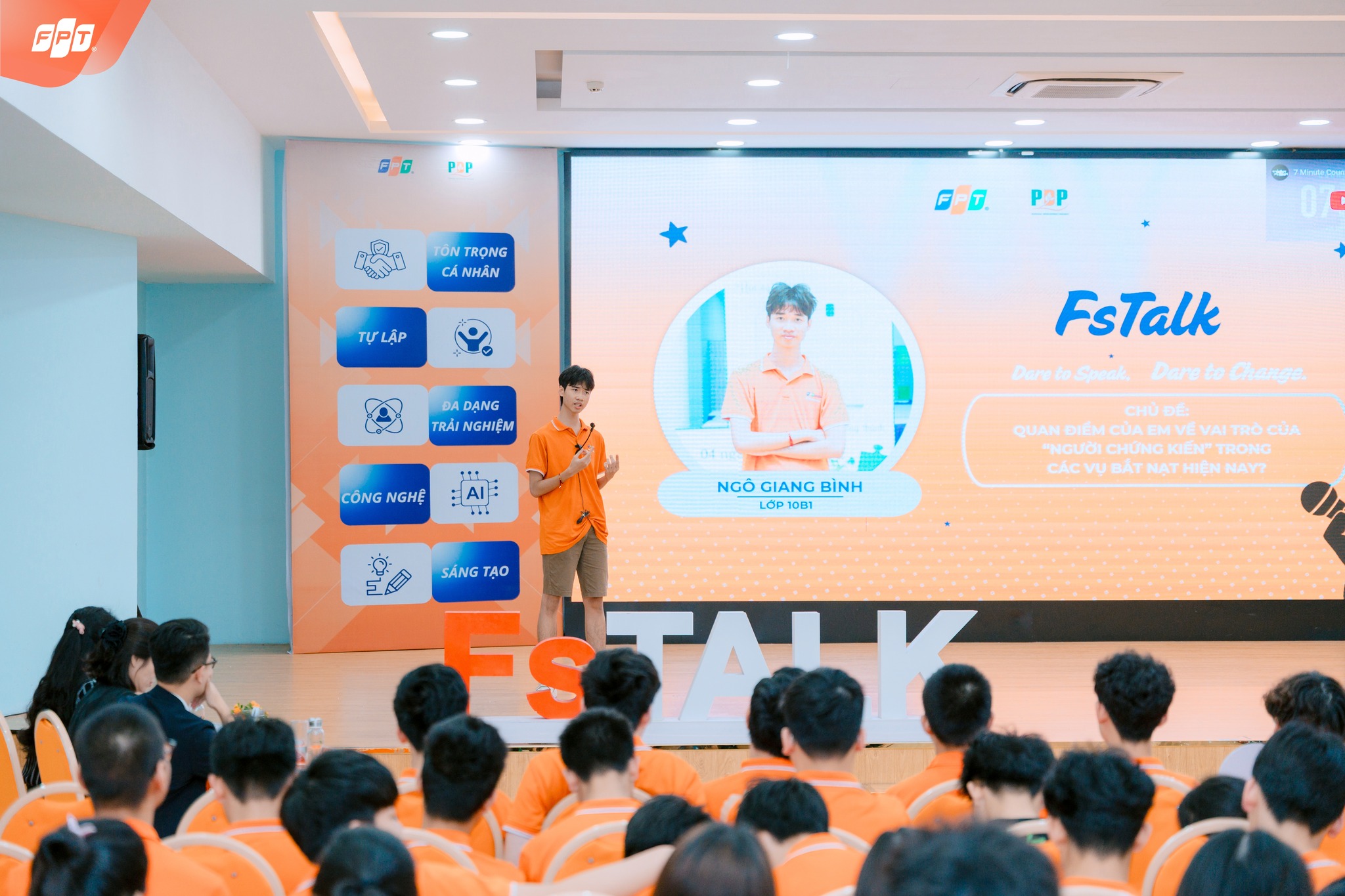 Chung kết cuộc thi hùng biện FS-Talk 2025: Sân chơi tư duy dành cho học sinh khối 10 Trường THPT FPT Hà Nội