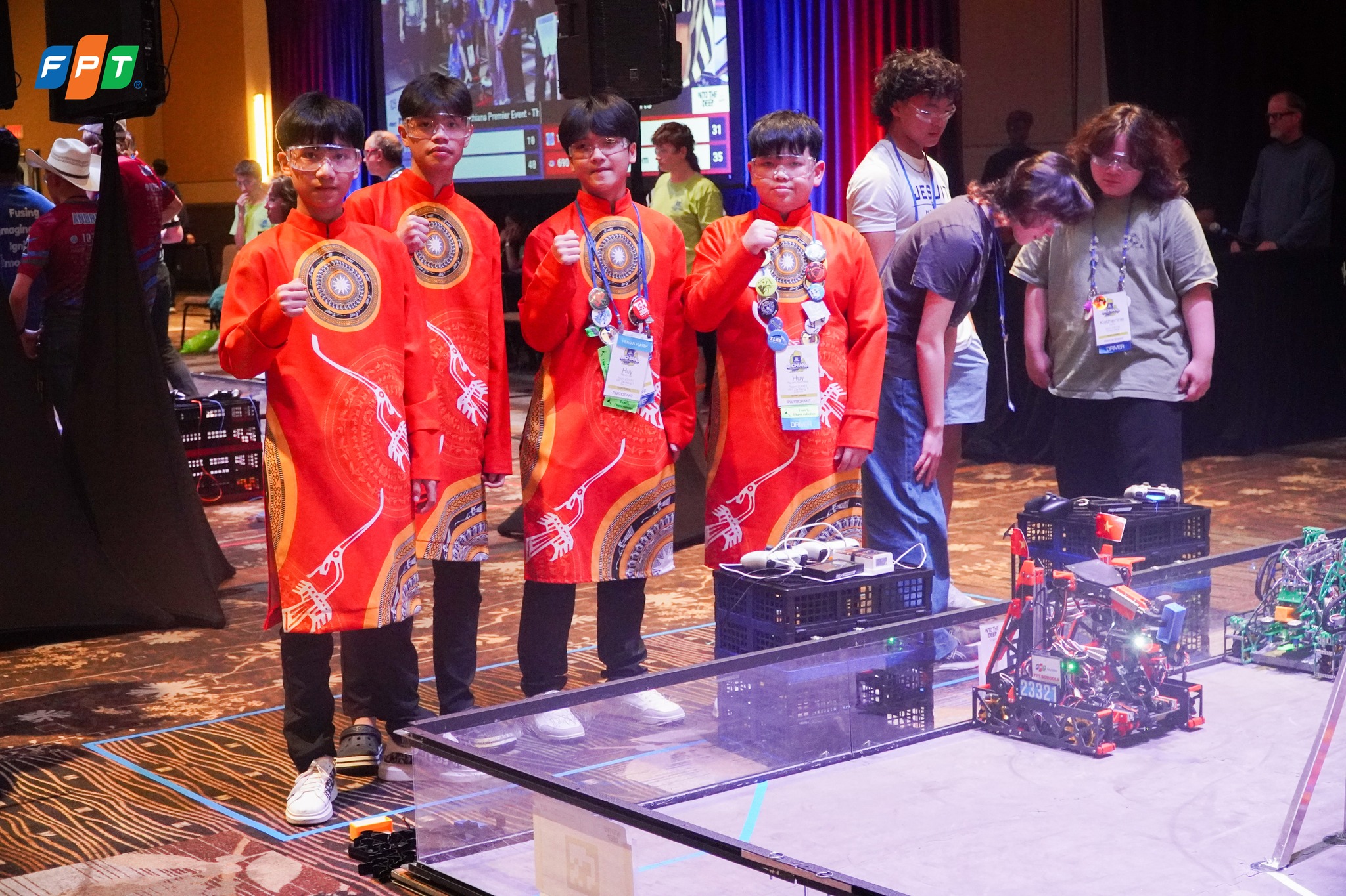 FPT School Đà Nẵng tự hào ghi dấu ấn tại FIRST Tech Challenge Michiana Premier Event 2025