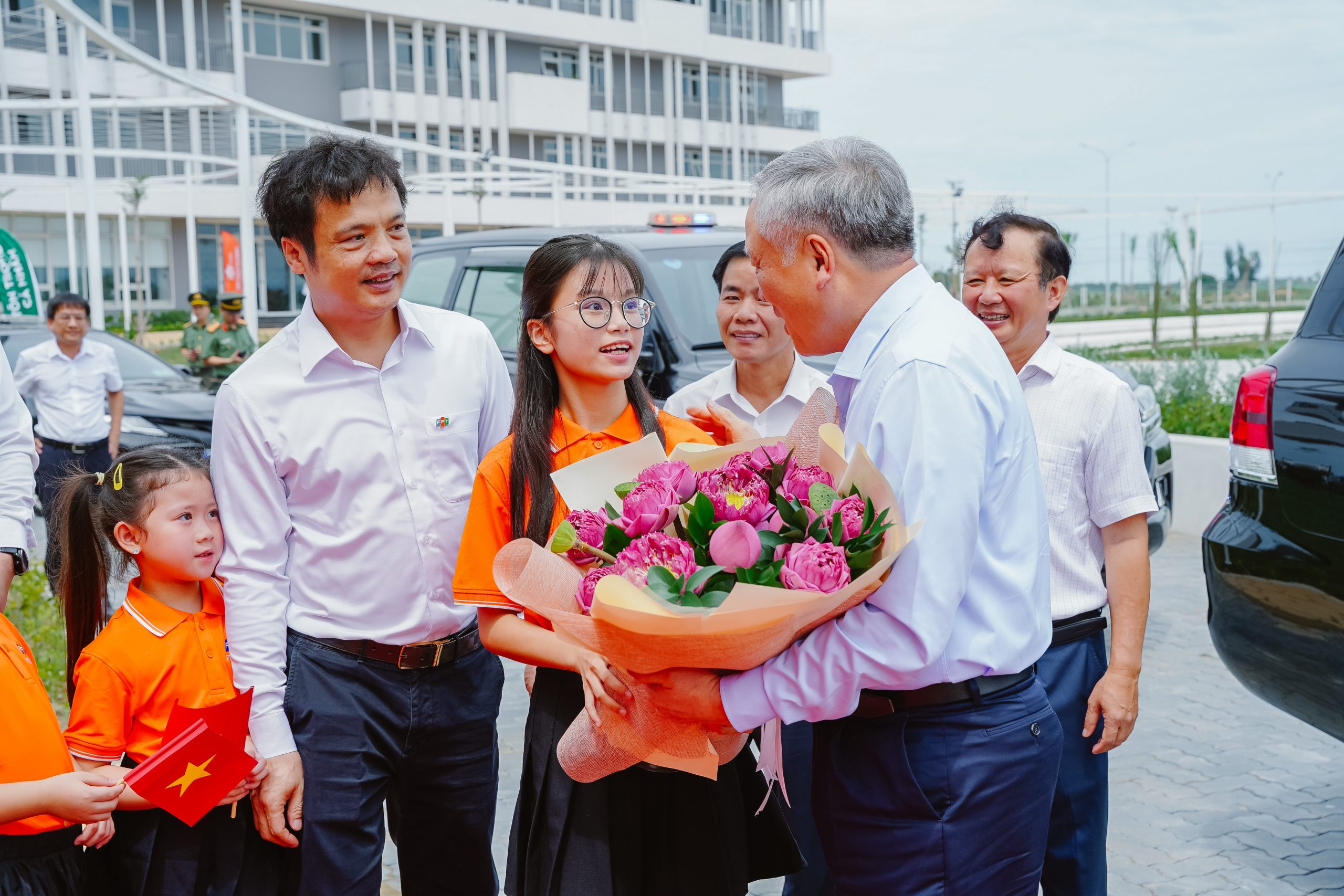 Phó Thủ Tướng thường trực Chính phủ Nguyễn Hoà Bình thăm tổ hợp giáo dục FPT tại Huế | FPT Schools