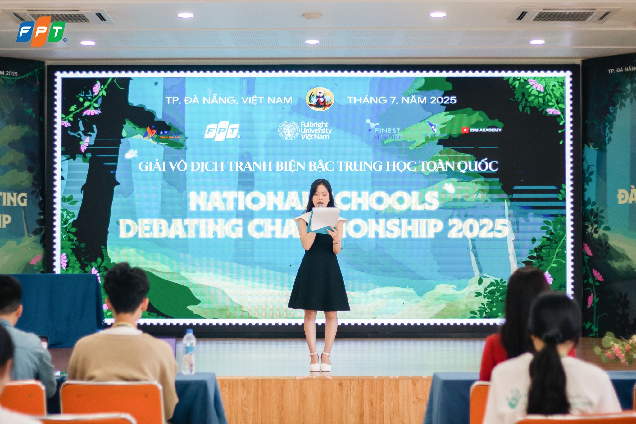 FPT School Đà Nẵng đồng hành cùng sân chơi trí tuệ National Schools Debating Championship 2025