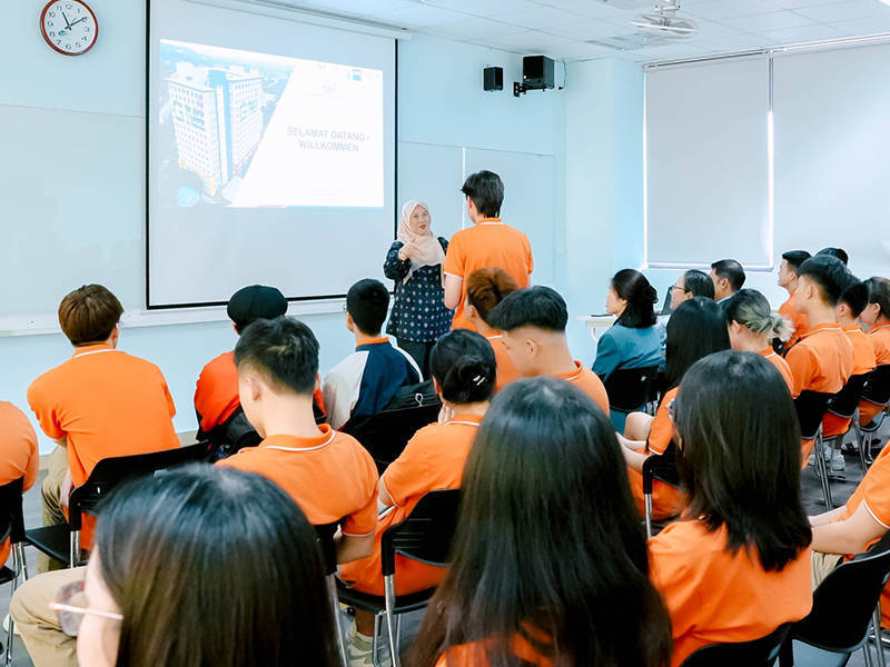 Điều gì khiến chương trình giáo dục cấp trung học cơ sở trở thành nền tảng quan trọng?