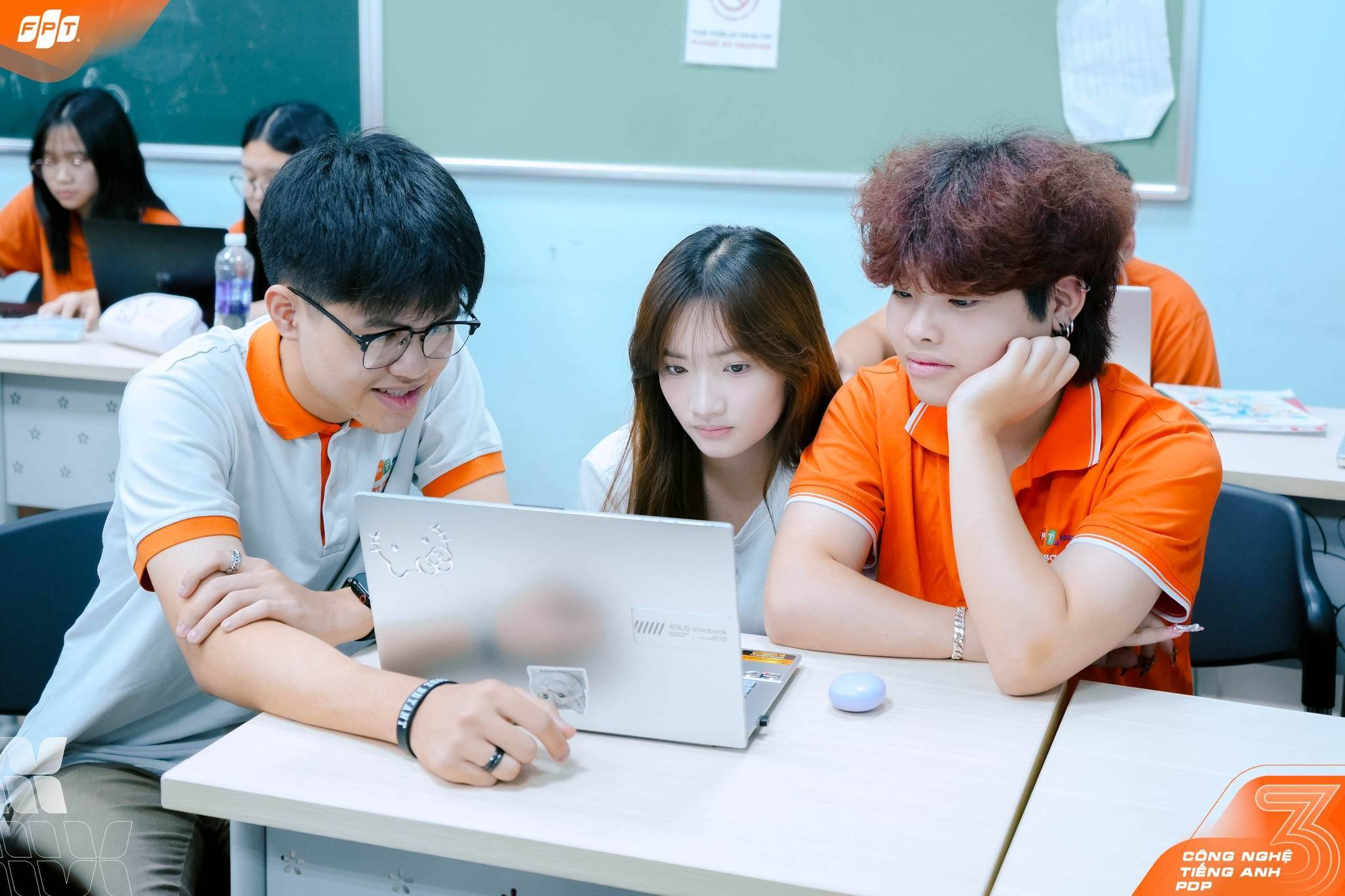 Tổ Hợp Môn Thi Đại Học Năm 2026 Và Cách Để Thí Sinh Đạt Điểm Cao