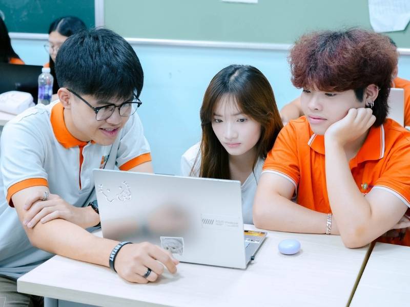 Các dạng bài thi trung học phổ thông môn Ngoại ngữ