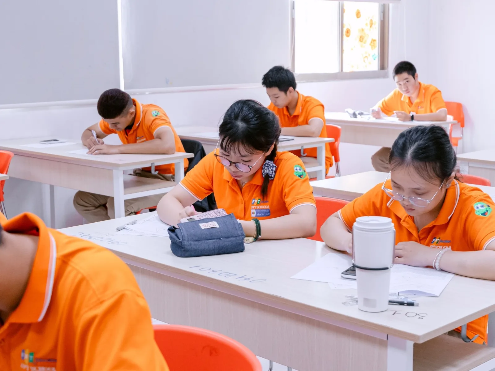 Kỹ năng tự học là gì? Bí quyết giúp học sinh, sinh viên tiến bộ mỗi ngày | FPT Schools