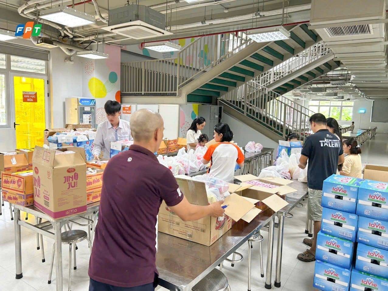 FPT School Bắc Ninh Lan Tỏa Yêu Thương, Hướng Về Đồng Bào Vùng Lũ