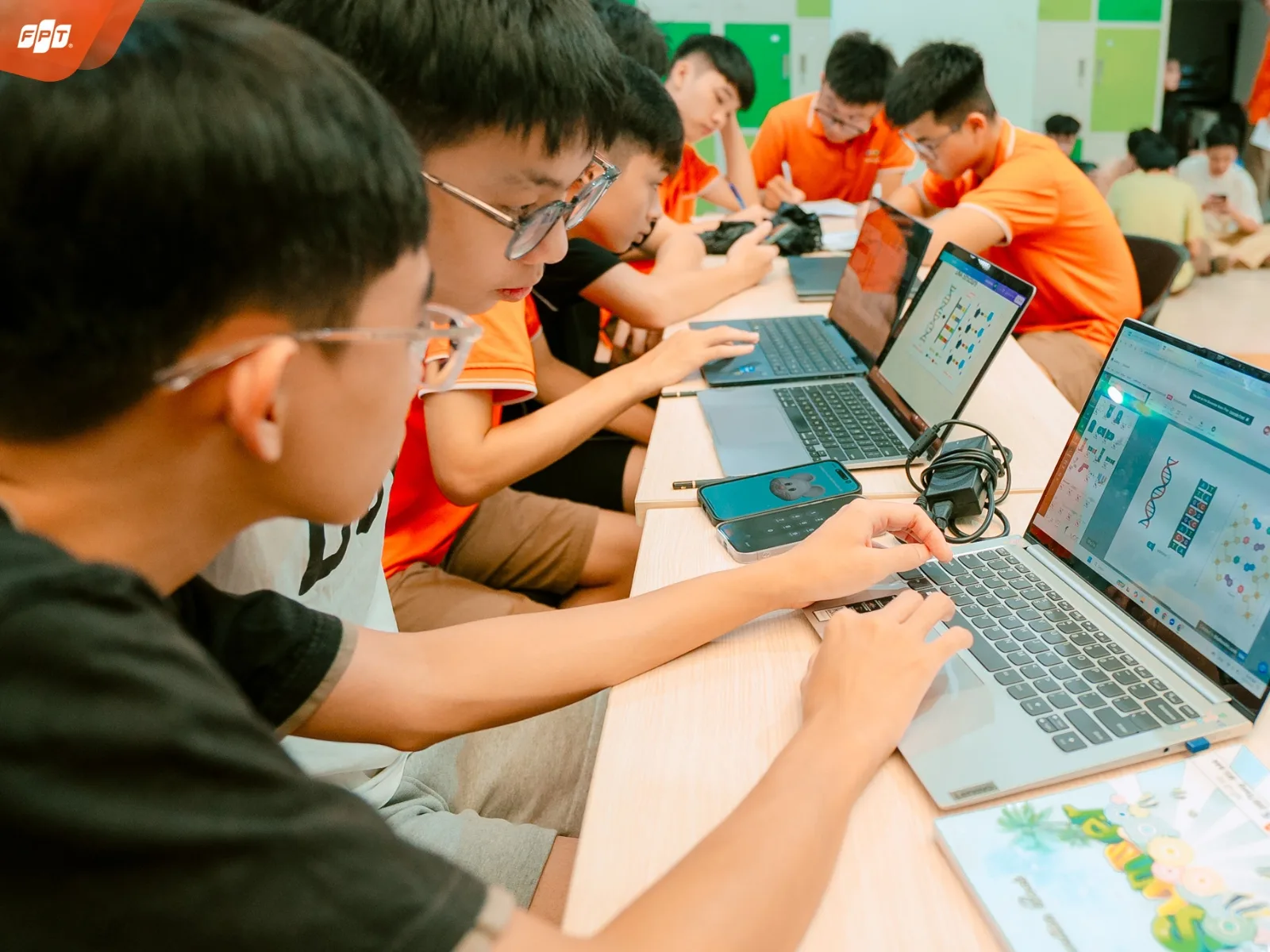 Bằng MOS Specialist là gì? Hướng dẫn thi và lộ trình học chi tiết | FPT Schools