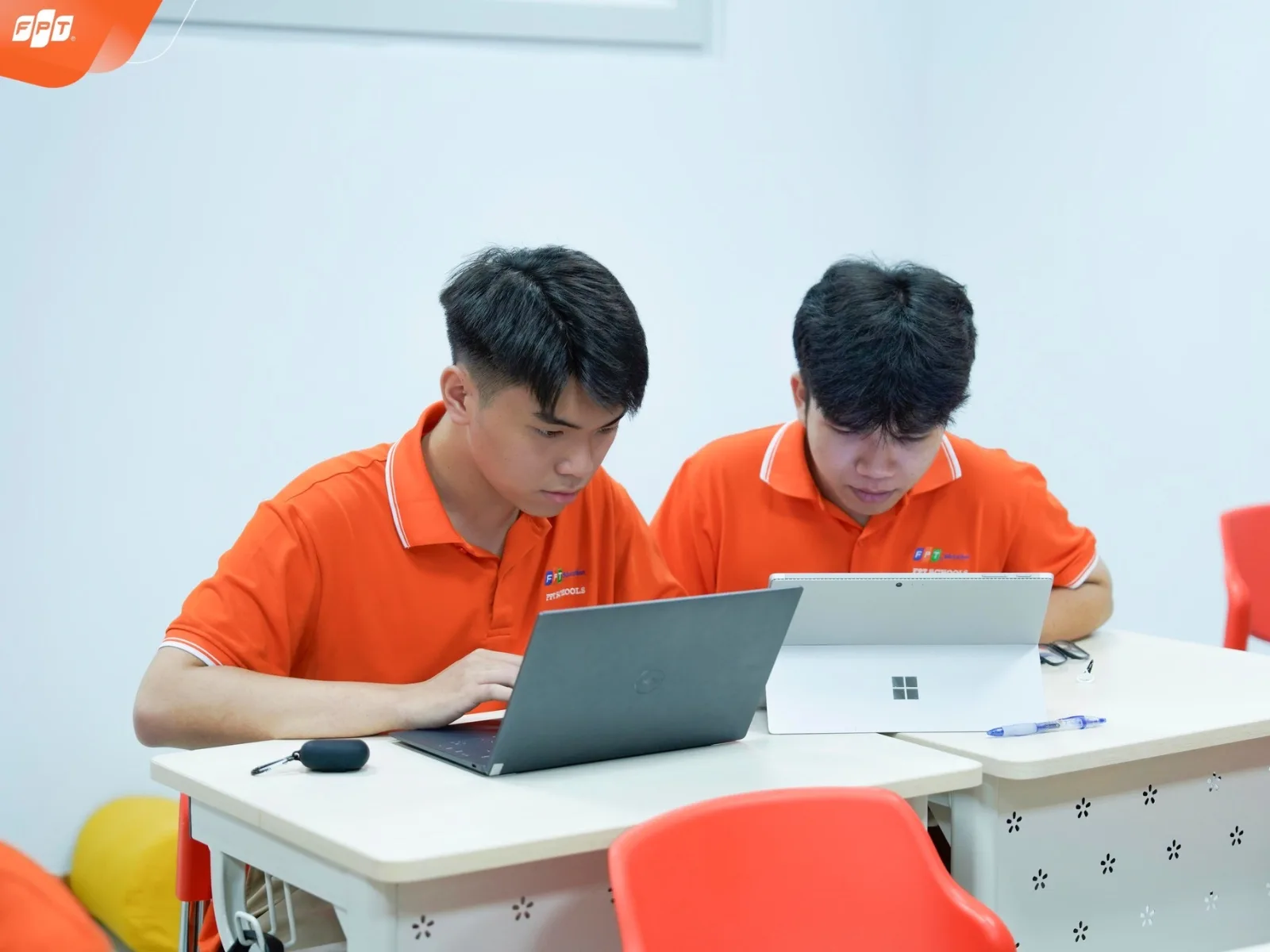 Cách Học Giỏi Toán Hình Cho Người Mất Gốc Đơn Giản Nhất Giúp Bạn Lấy Lại Nền Tảng Nhanh Chóng | FPT Schools