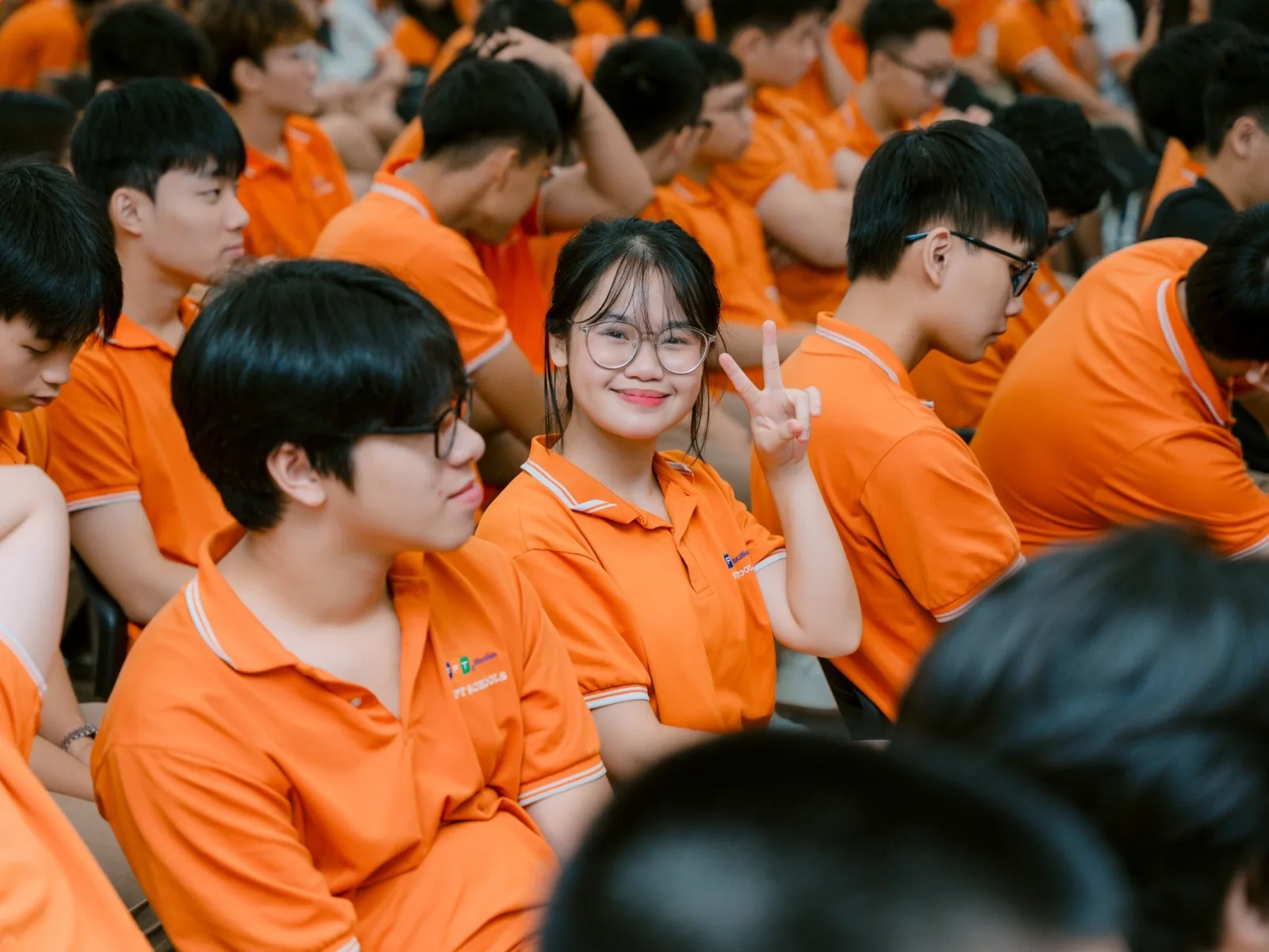 Có nên cho con học lớp tích hợp không? Phân tích rõ lợi ích và mức độ phù hợp từng cấp học | FPT Schools
