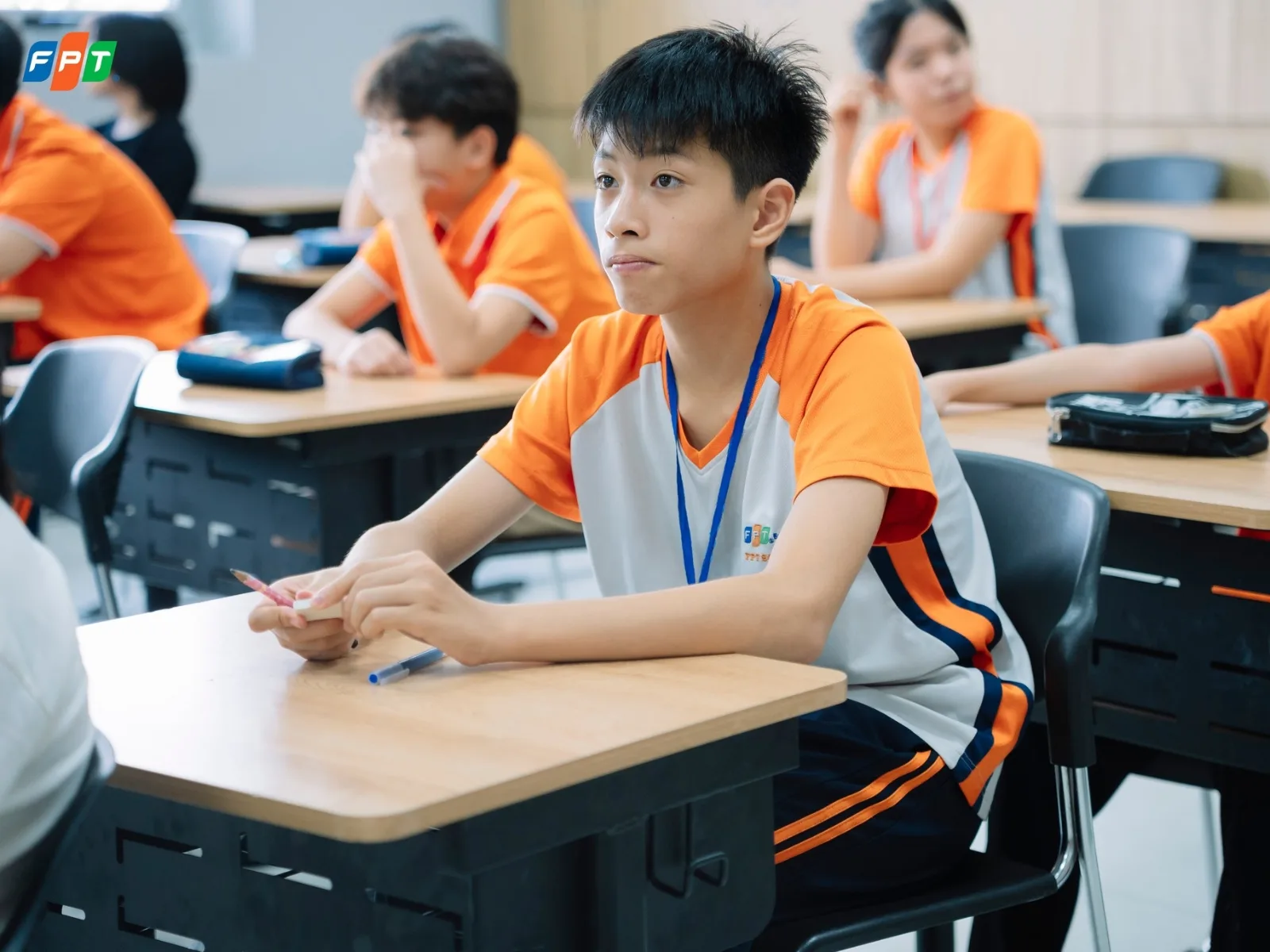 Con trầm tính, ít nói phải làm sao? Tổng hợp những giải pháp nhẹ nhàng mà hiệu quả | FPT Schools