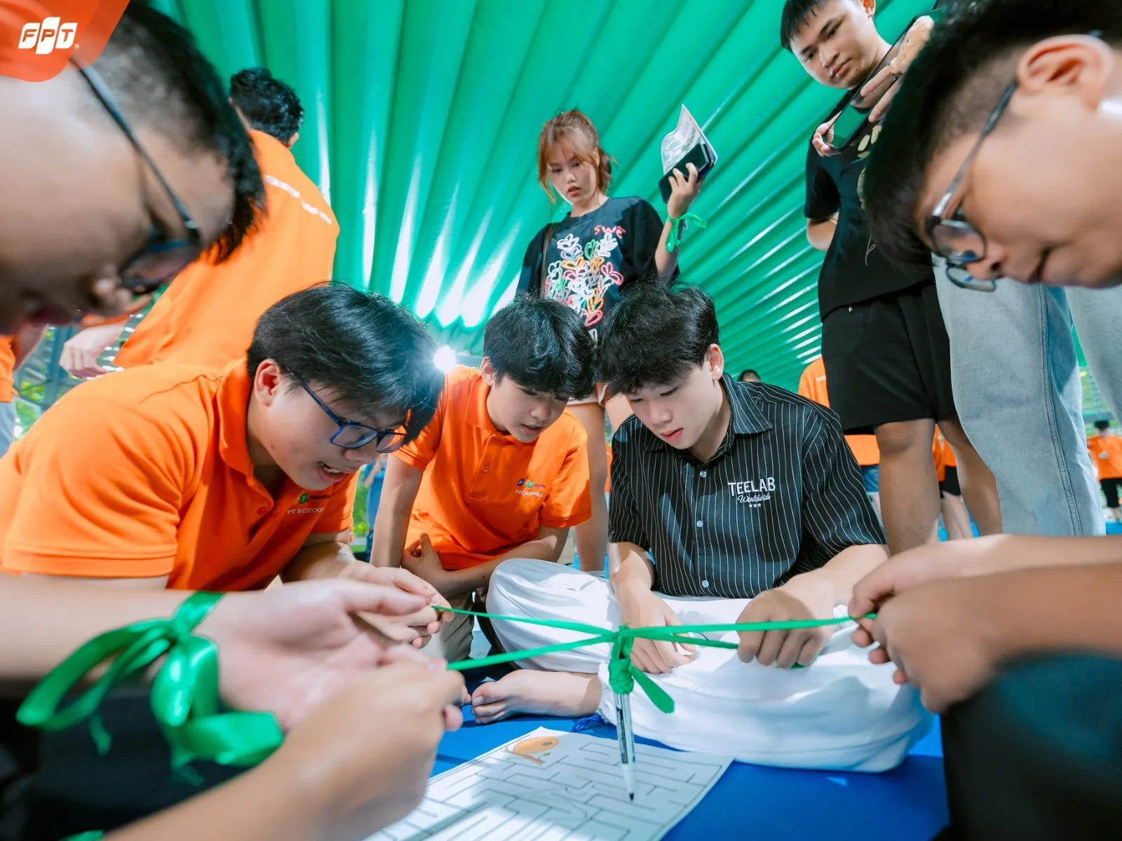 Đức tính tốt là gì? Hành trang quan trọng giúp trẻ phát triển nhân cách từ sớm | FPT Schools