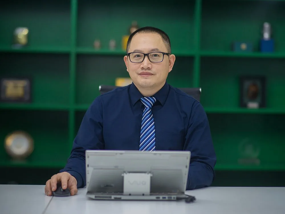 Thầy Nguyễn Xuân Phong