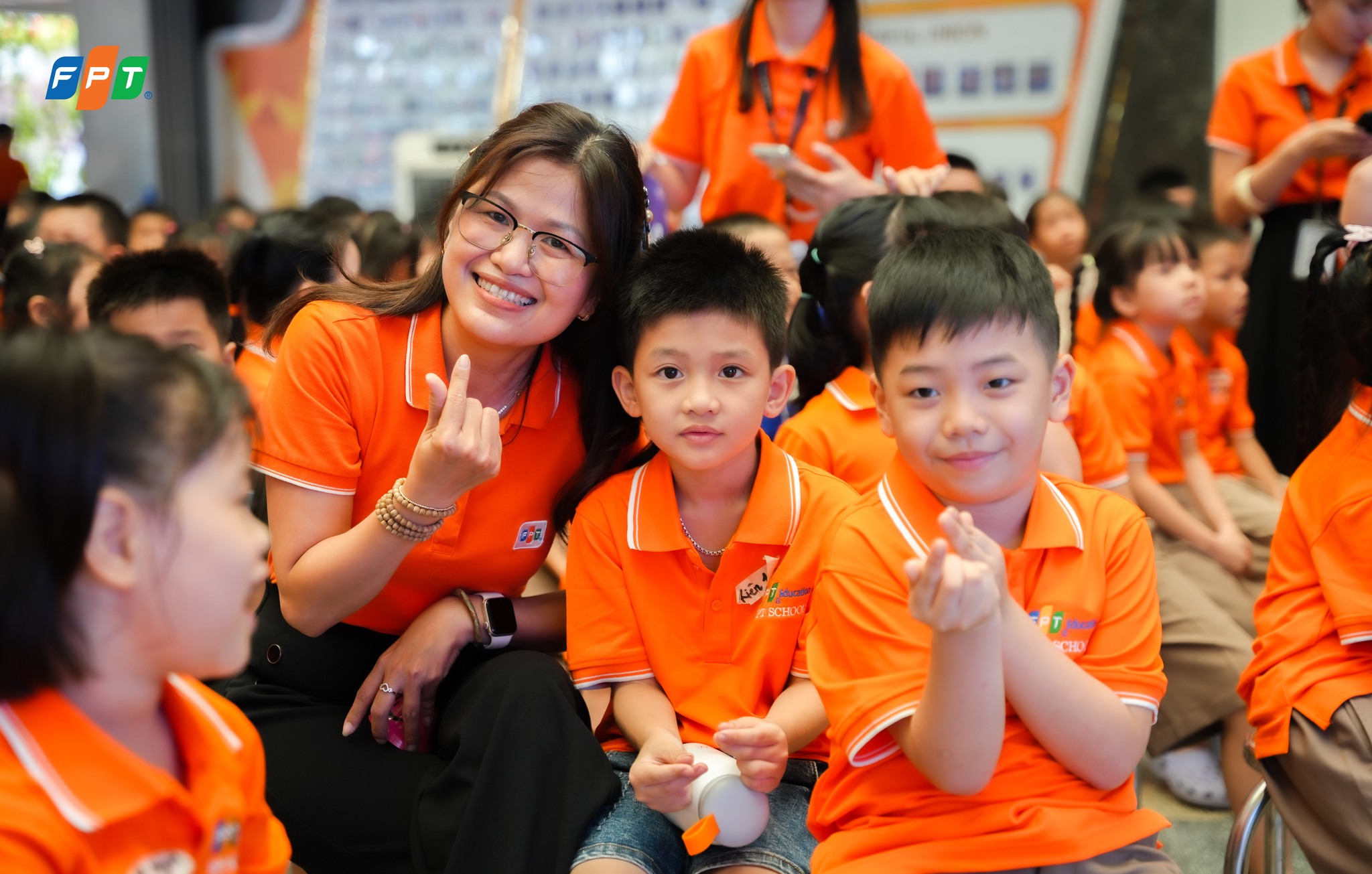 Giáo dục nhân bản là gì? Ý nghĩa và vai trò trong giáo dục hiện đại | FPT Schools