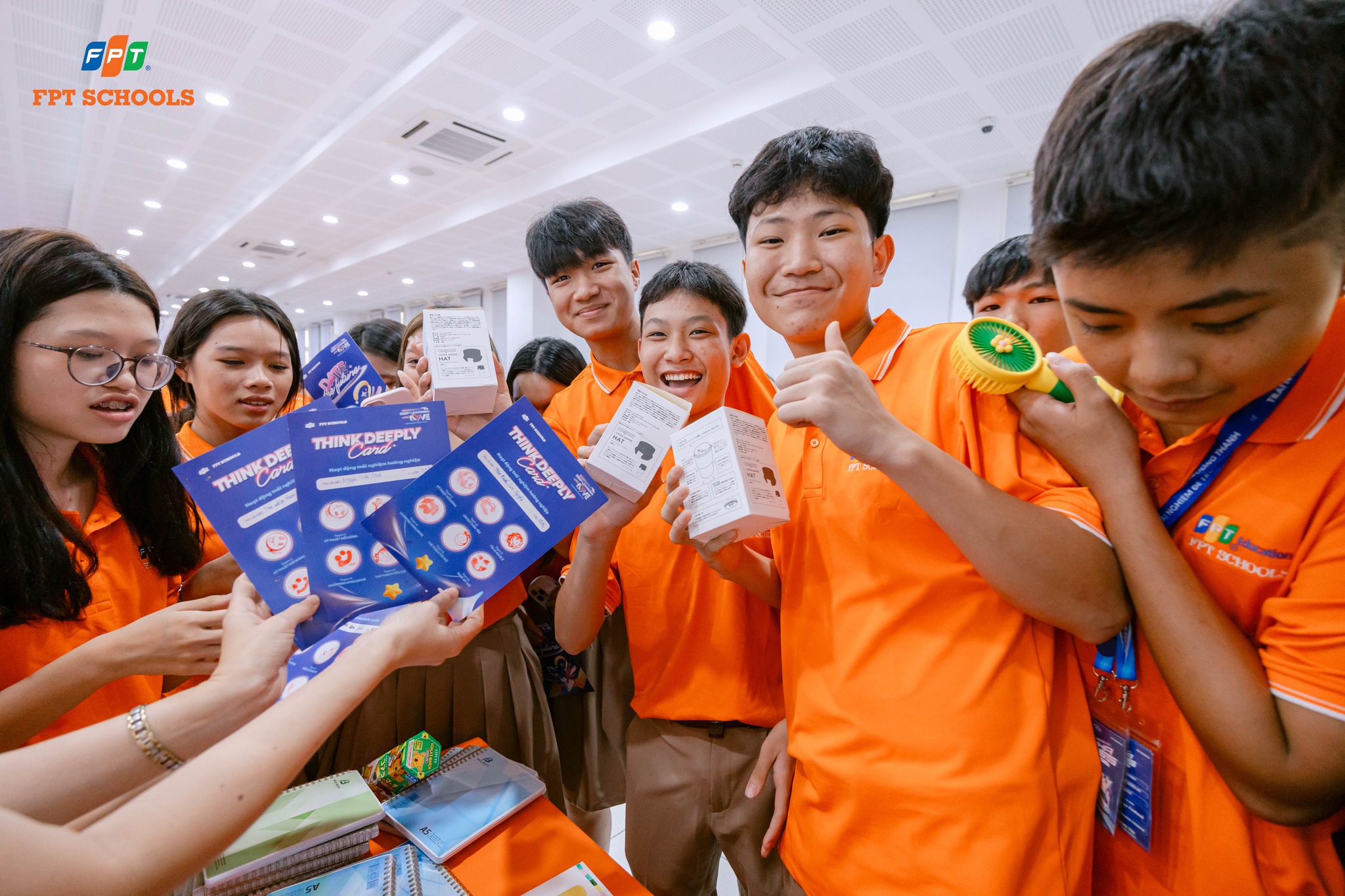 Phương pháp Feynman là gì? 4 bước học nhanh, nhớ lâu, hiểu bản chất | FPT Schools