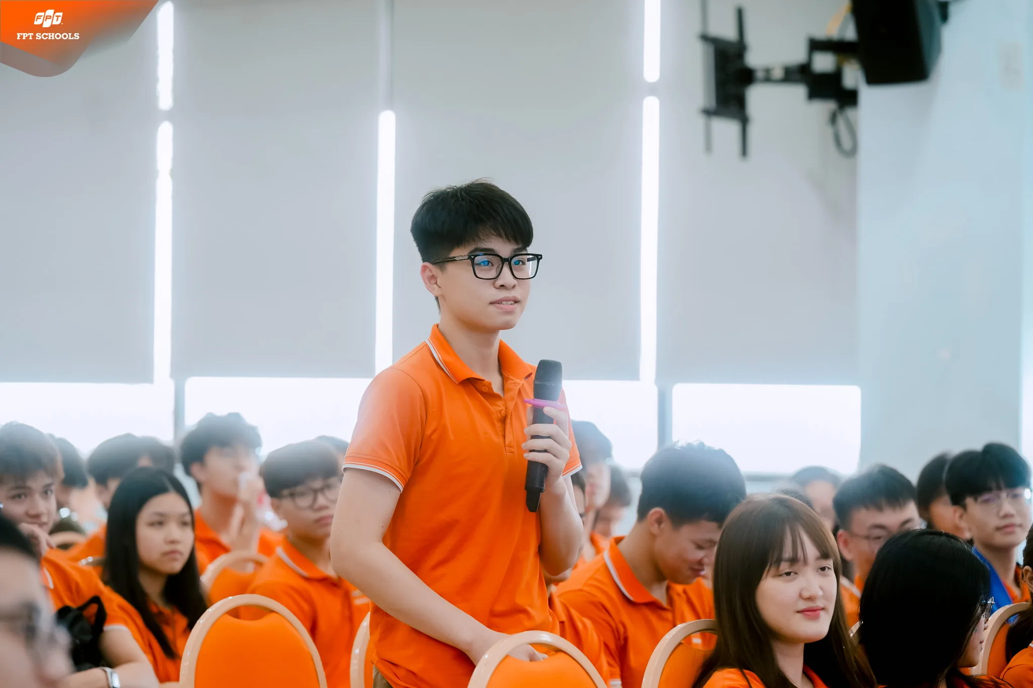 Tuyên truyền pháp luật cho học sinh THPT FPT Hà Nội: Công an xã Hòa Lạc trang bị kiến thức an toàn giao thông và phòng chống tội phạm - FPT Education Tuyên truyền pháp luật cho học sinh THPT FPT Hà Nội: Công an xã Hòa Lạc trang bị kiến thức an toàn giao thông và phòng chống tội phạm | FPT Schools