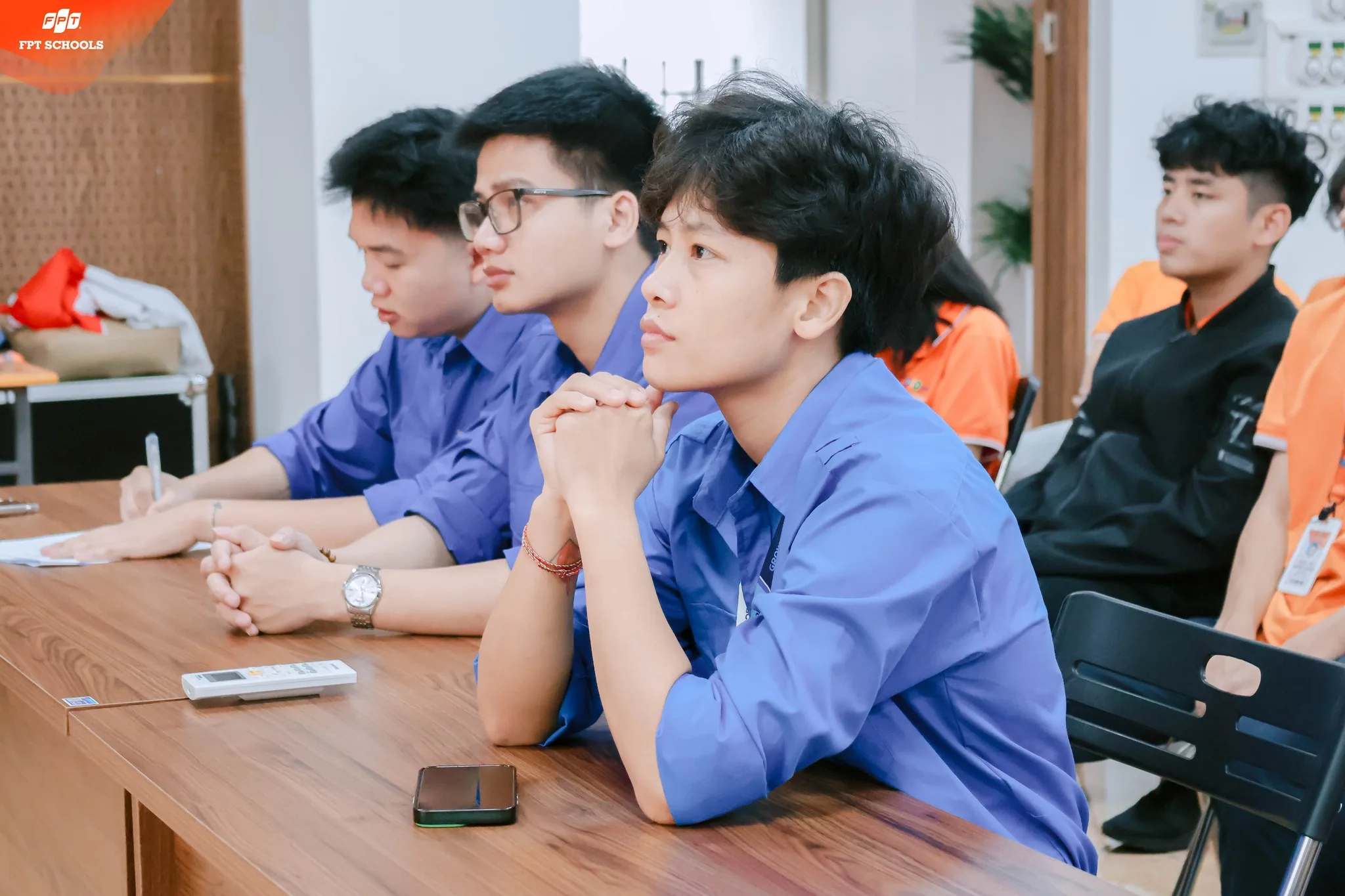 Hưởng ứng ngày thành lập Đoàn TNCS Hồ Chí Minh: Trường THPT FPT Tây Hà Nội tổ chức lễ kết nạp đoàn viên mới - FPT Education Hưởng ứng ngày thành lập Đoàn TNCS Hồ Chí Minh: Trường THPT FPT Tây Hà Nội tổ chức lễ kết nạp đoàn viên mới | FPT Schools