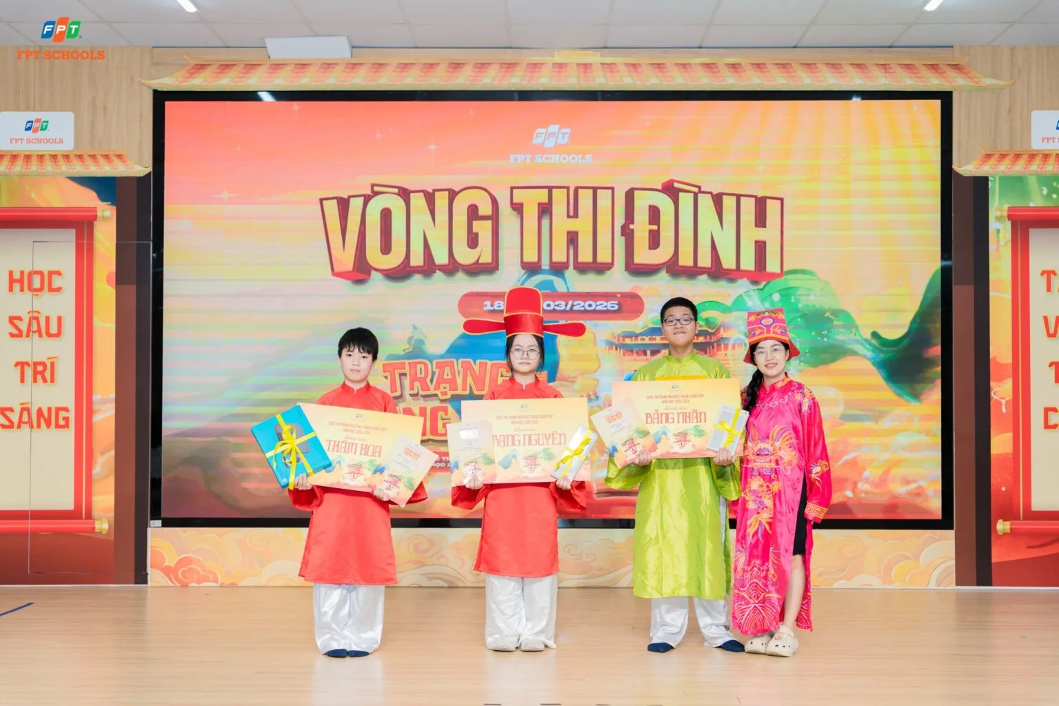 Thi Trạng thời 4.0: Cuộc đấu trí đầy kịch tính của các "sĩ tử" FPT Schools Cầu Giấy - FPT Education Thi Trạng thời 4.0: Cuộc đấu trí đầy kịch tính của các "sĩ tử" FPT Schools Cầu Giấy | FPT Schools