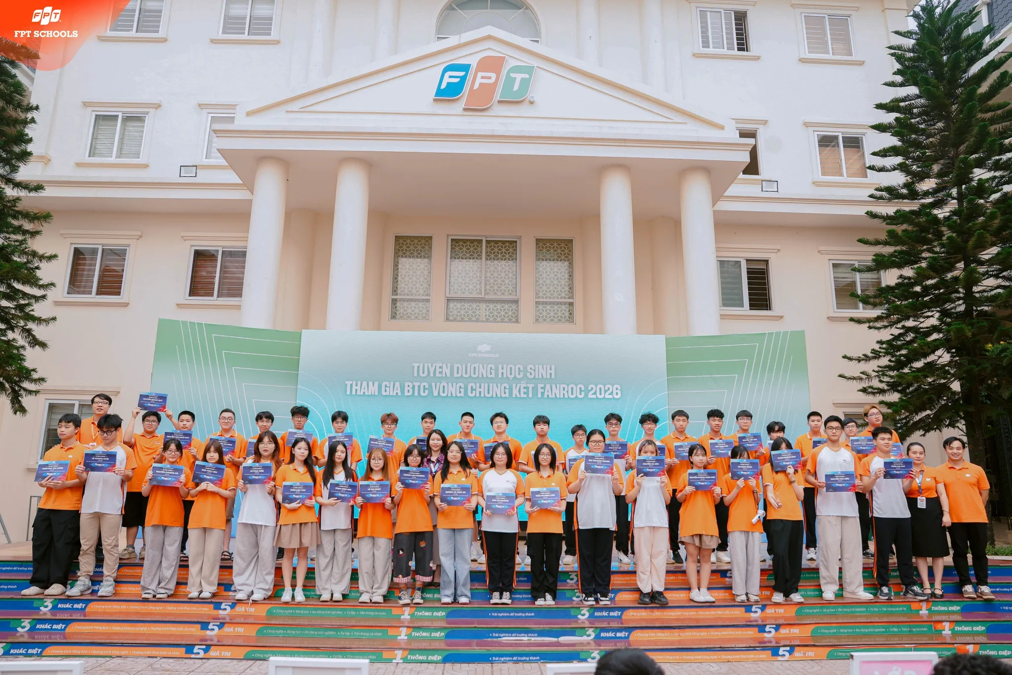FPT SCHOOL TÂY HÀ NỘI VÀ HÀNH TRÌNH THÁNG 3 RỰC RỠ: KHI TRẢI NGHIỆM TẠO NÊN BẢN LĨNH VÀ KHÁT VỌNG VƯƠN XA - FPT Education FPT SCHOOL TÂY HÀ NỘI VÀ HÀNH TRÌNH THÁNG 3 RỰC RỠ: KHI TRẢI NGHIỆM TẠO NÊN BẢN LĨNH VÀ KHÁT VỌNG VƯƠN XA | FPT Schools