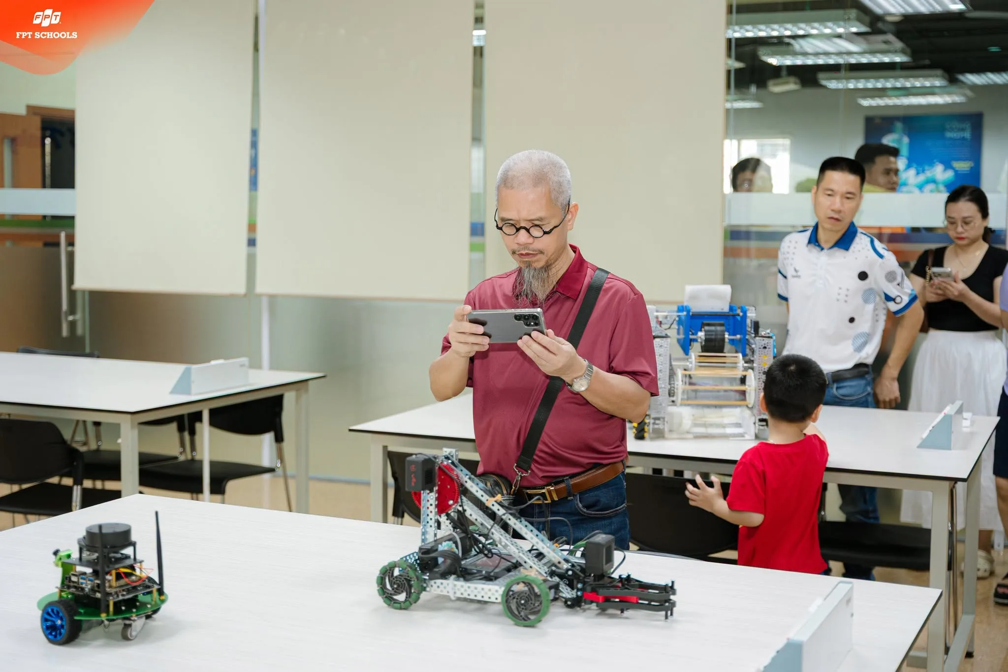360° FSCHOOL - HỌC TẬP THÍCH ỨNG: CÙNG PHỤ HUYNH NHÌN RÕ HƠN HÀNH TRÌNH TRƯỞNG THÀNH CỦA HỌC SINH TRONG THỜI ĐẠI MỚI | FPT Schools