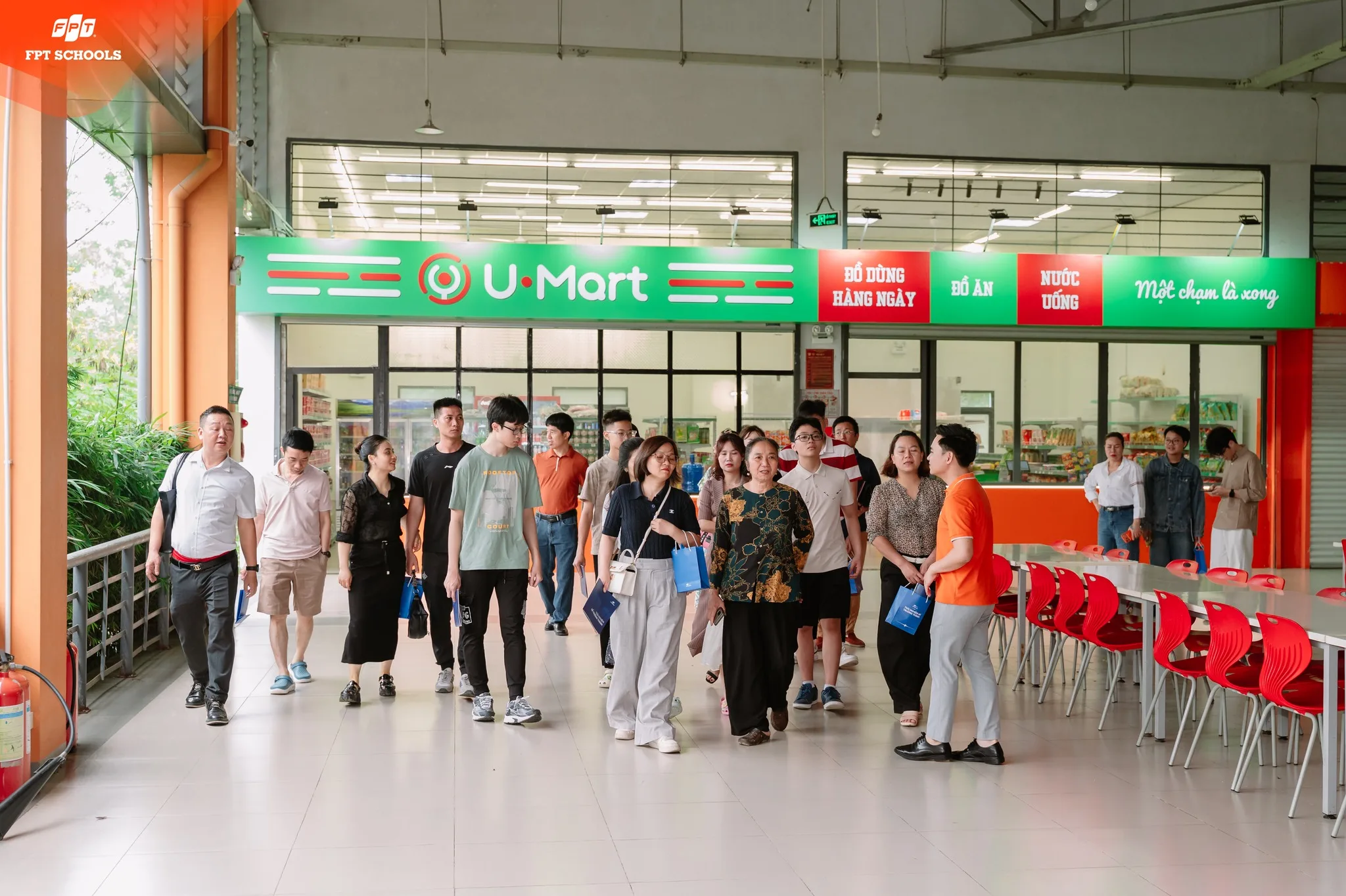 OPEN TALK – 360° FSCHOOL: HÀNH TRÌNH KHÁM PHÁ MÔI TRƯỜNG HỌC TẬP TOÀN DIỆN TẠI TRƯỜNG THPT FPT HÀ NỘI - FPT Education OPEN TALK – 360° FSCHOOL: HÀNH TRÌNH KHÁM PHÁ MÔI TRƯỜNG HỌC TẬP TOÀN DIỆN TẠI TRƯỜNG THPT FPT HÀ NỘI | FPT Schools