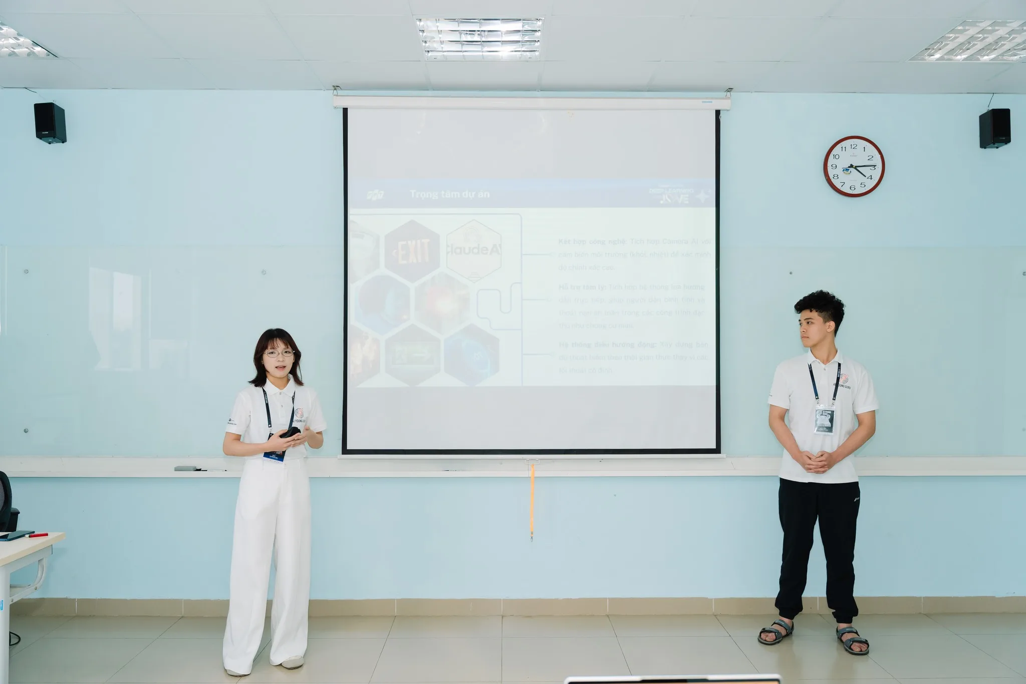 NHÌN LẠI HÀNH TRÌNH VỚI NHỮNG DẤU ẤN RỰC RỠ CỦA HARRY POTTER TẠI CUỘC THI AI YOUNG GURU - FPT Education NHÌN LẠI HÀNH TRÌNH VỚI NHỮNG DẤU ẤN RỰC RỠ CỦA HARRY POTTER TẠI CUỘC THI AI YOUNG GURU | FPT Schools