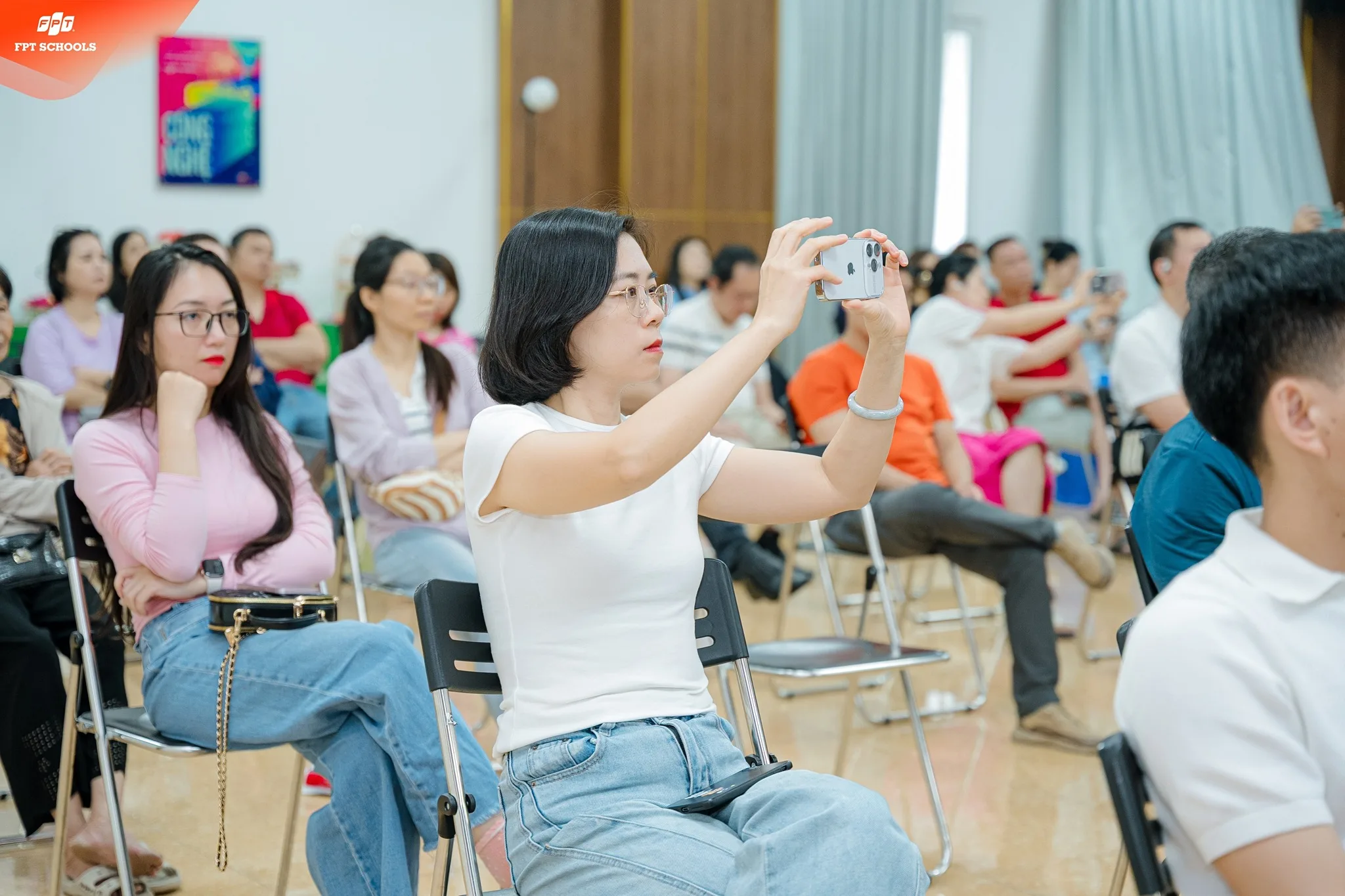Vòng phỏng vấn học bổng FSchools – Hành trình tỏa sáng và Hội thảo FSchool Talk tại FPT School Tây Hà Nội - FPT Education Vòng phỏng vấn học bổng FSchools – Hành trình tỏa sáng và Hội thảo FSchool Talk tại FPT School Tây Hà Nội | FPT Schools