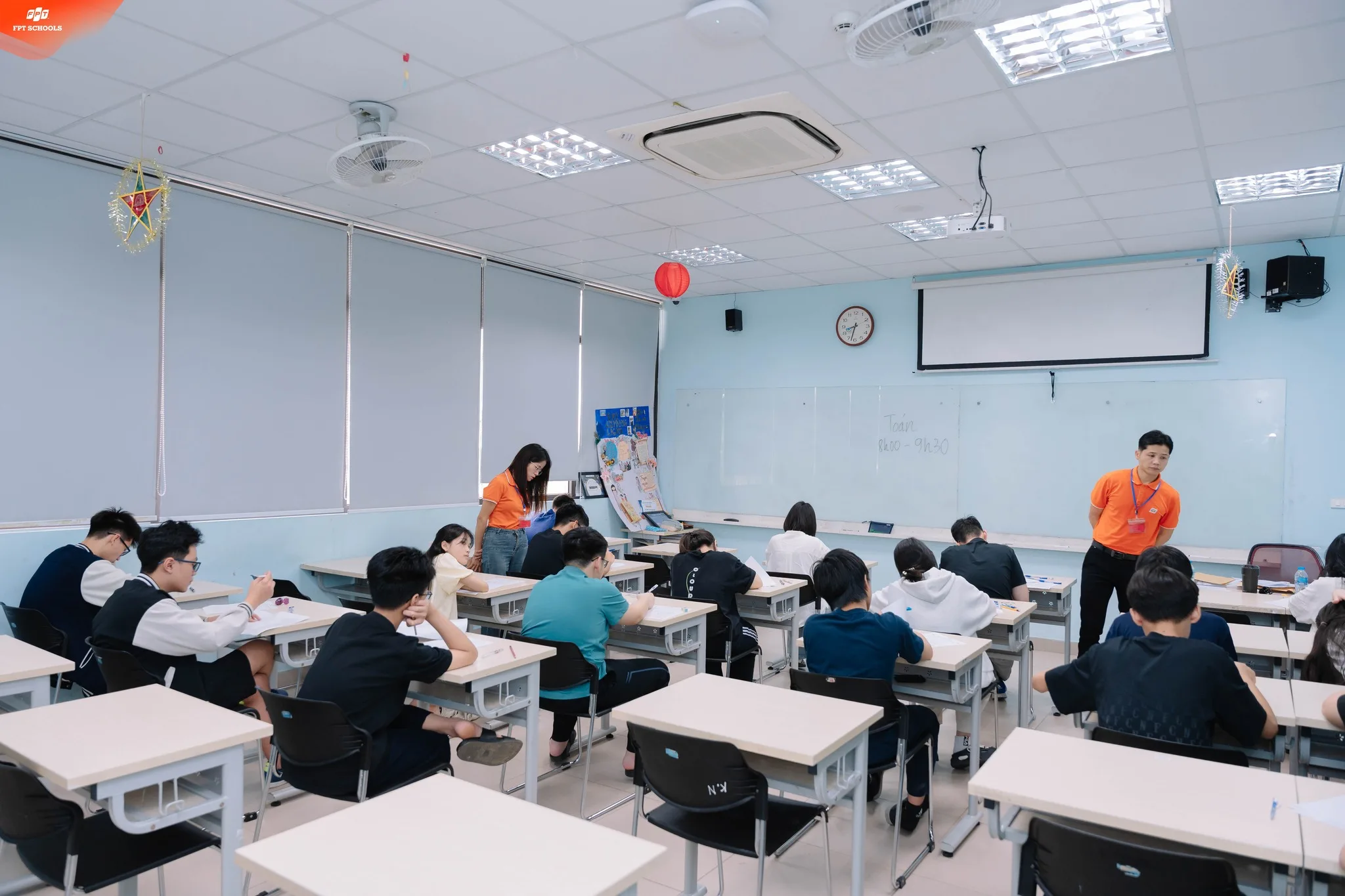 GẦN 200 HỌC SINH THAM GIA CHƯƠNG TRÌNH TÌM KIẾM HỌC BỔNG TẠI TRƯỜNG THPT FPT HÀ NỘI - FPT Education thủ tục nhập học lớp 6