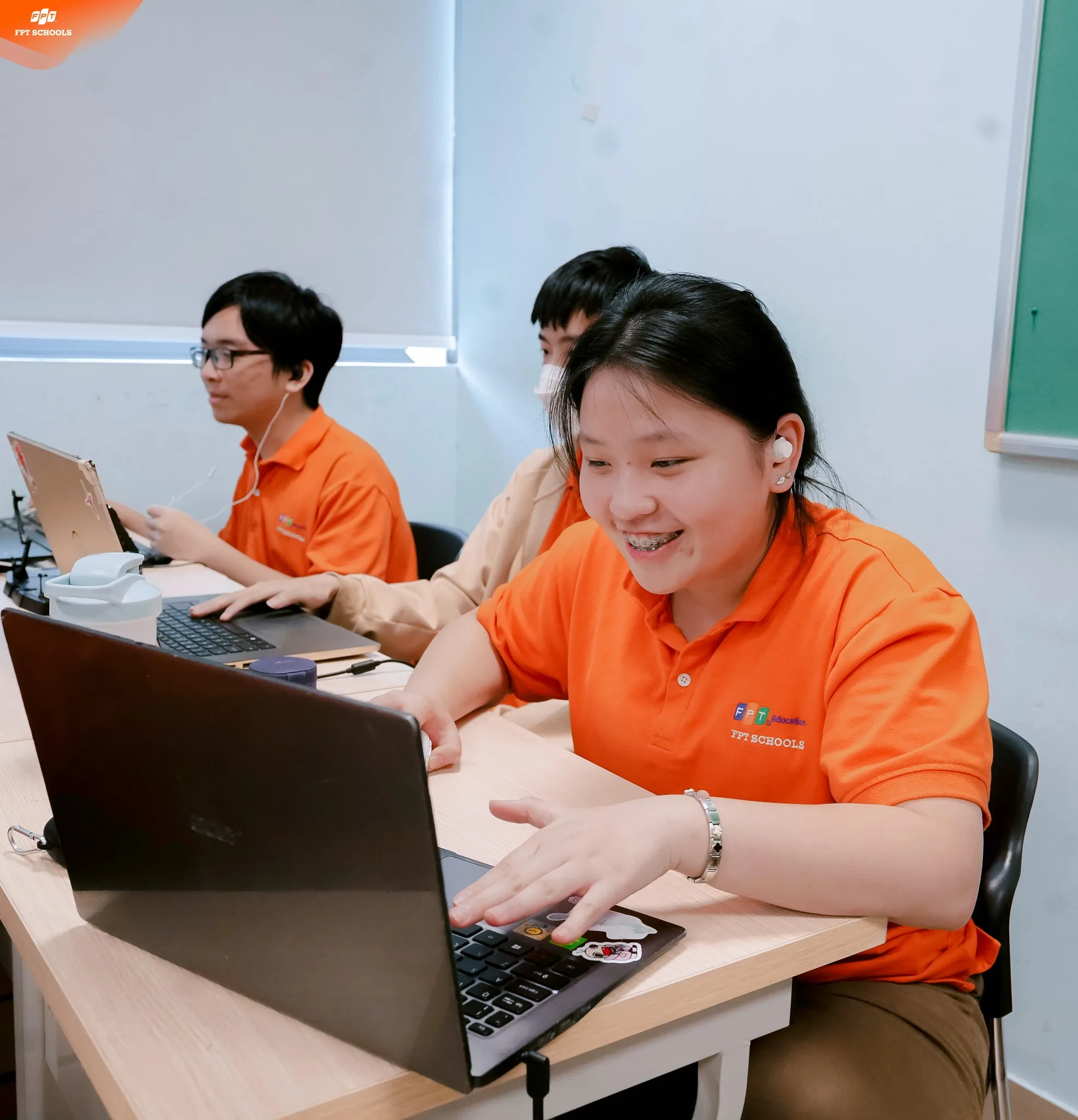 HỌC TẬP KHÔNG BIÊN GIỚI, HỌC SINH NHÀ F TỰ TIN KẾT NỐI CÙNG BẠN BÈ ĐÀI LOAN - FPT Education cách dạy học cho trẻ chậm phát triển