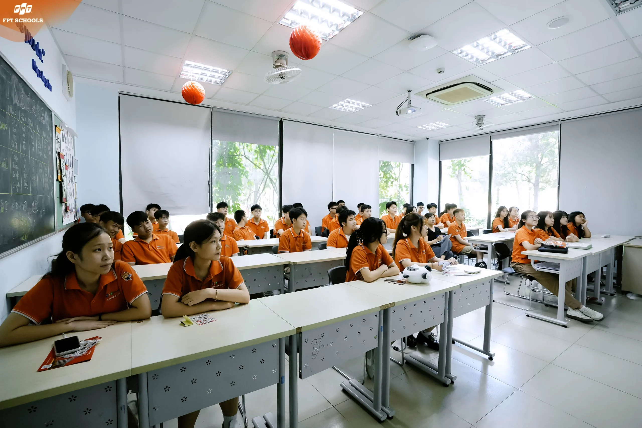 EDUCATION & CAREER DAY 2026 – NGÀY HỘI ĐỊNH HƯỚNG TƯƠNG LAI DÀNH CHO HỌC SINH TRƯỜNG THPT FPT HÀ NỘI - FPT Education EDUCATION & CAREER DAY 2026 – NGÀY HỘI ĐỊNH HƯỚNG TƯƠNG LAI DÀNH CHO HỌC SINH TRƯỜNG THPT FPT HÀ NỘI | FPT Schools