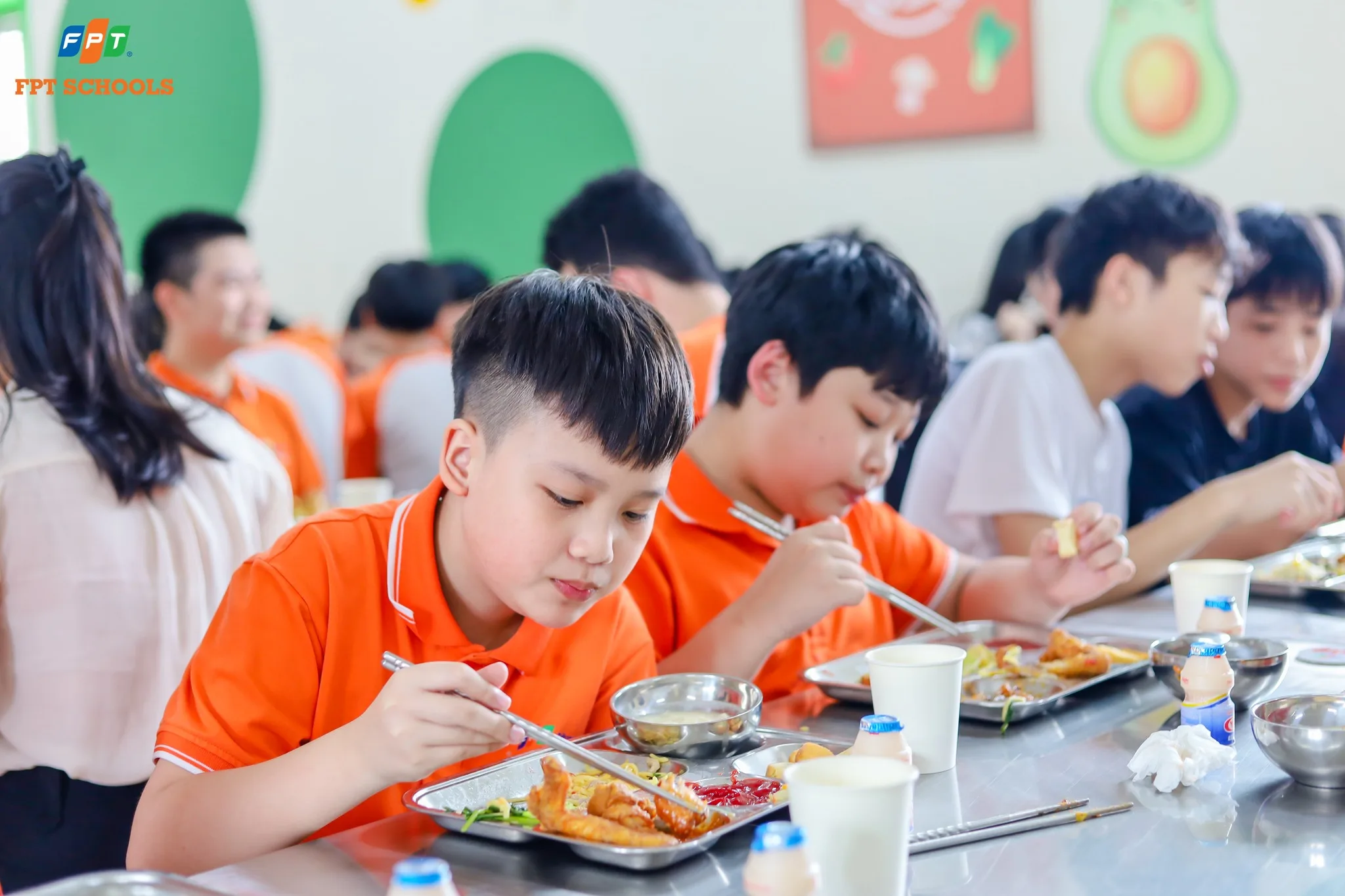 Khép lại năm học 2025 - 2026 tại nhà F bằng một bữa tiệc buffet linh đình - FPT Education Khép lại năm học 2025 - 2026 tại nhà F bằng một bữa tiệc buffet linh đình | FPT Schools