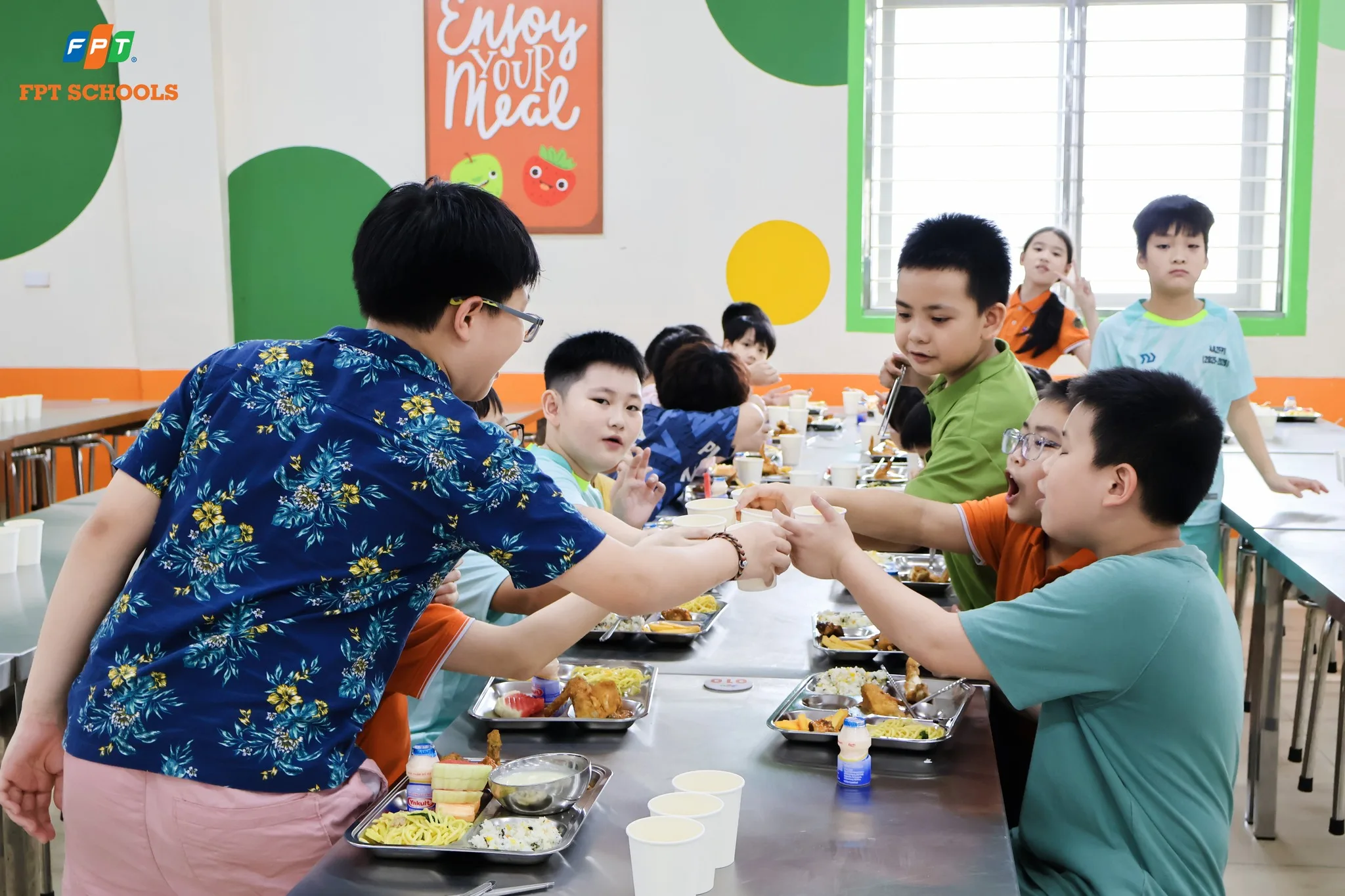 Khép lại năm học 2025 - 2026 tại nhà F bằng một bữa tiệc buffet linh đình - FPT Education Khép lại năm học 2025 - 2026 tại nhà F bằng một bữa tiệc buffet linh đình | FPT Schools