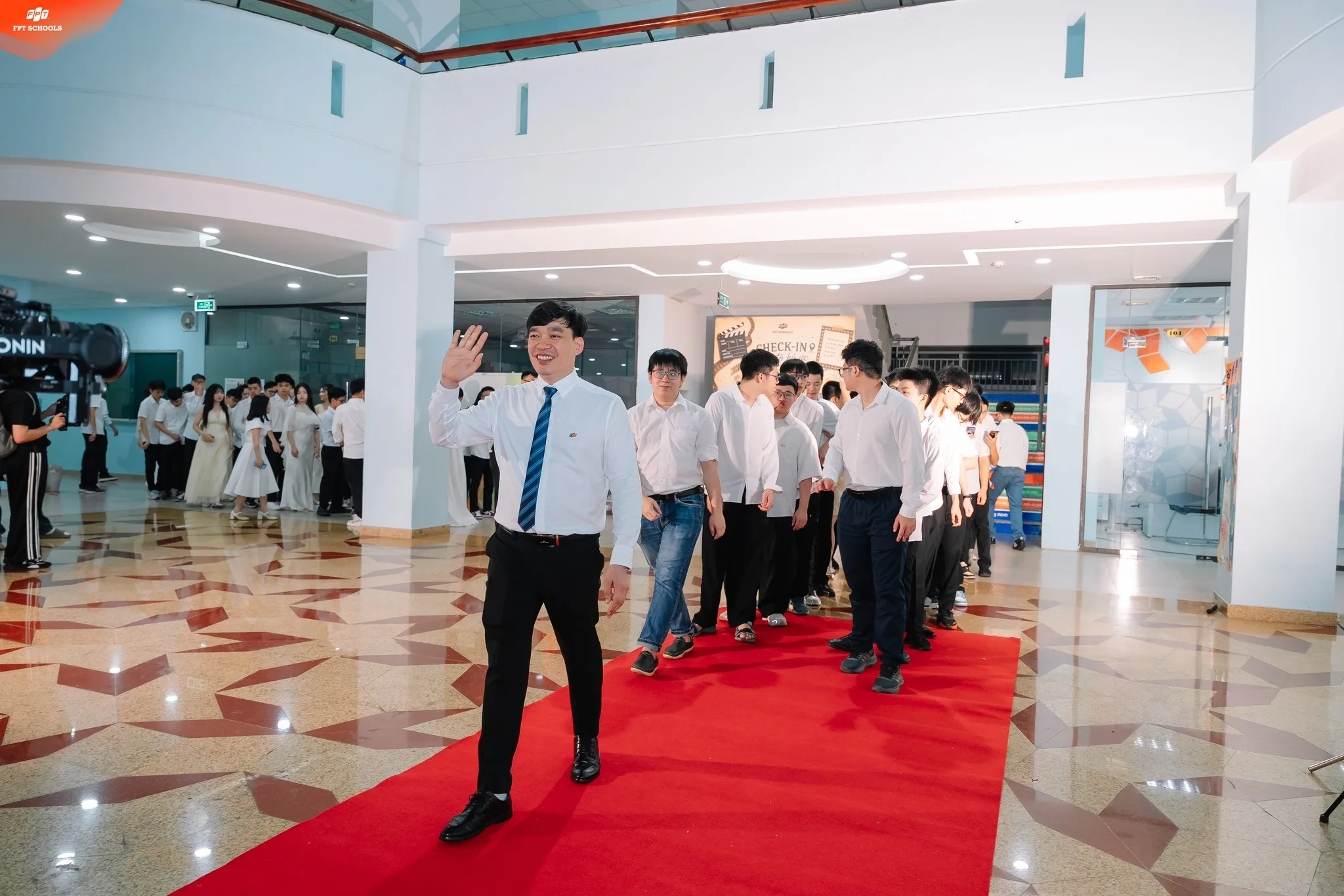 Lễ trưởng thành K11: Suất chiếu cuối cùng của những năm tháng thanh xuân tại Trường THPT FPT Hà Nội - FPT Education Lễ trưởng thành K11: Suất chiếu cuối cùng của những năm tháng thanh xuân tại Trường THPT FPT Hà Nội | FPT Schools