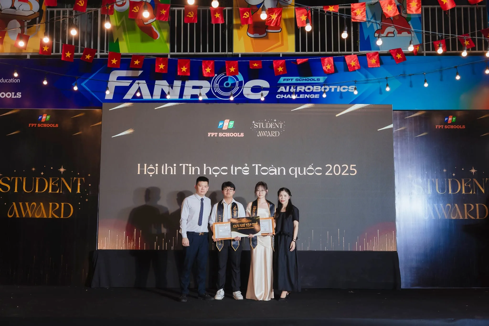 Vinh danh những gương mặt học sinh tiêu biểu năm học 2025-2026 tại FPT School Hà Nam - FPT Education Vinh danh những gương mặt học sinh tiêu biểu năm học 2025-2026 tại FPT School Hà Nam | FPT Schools