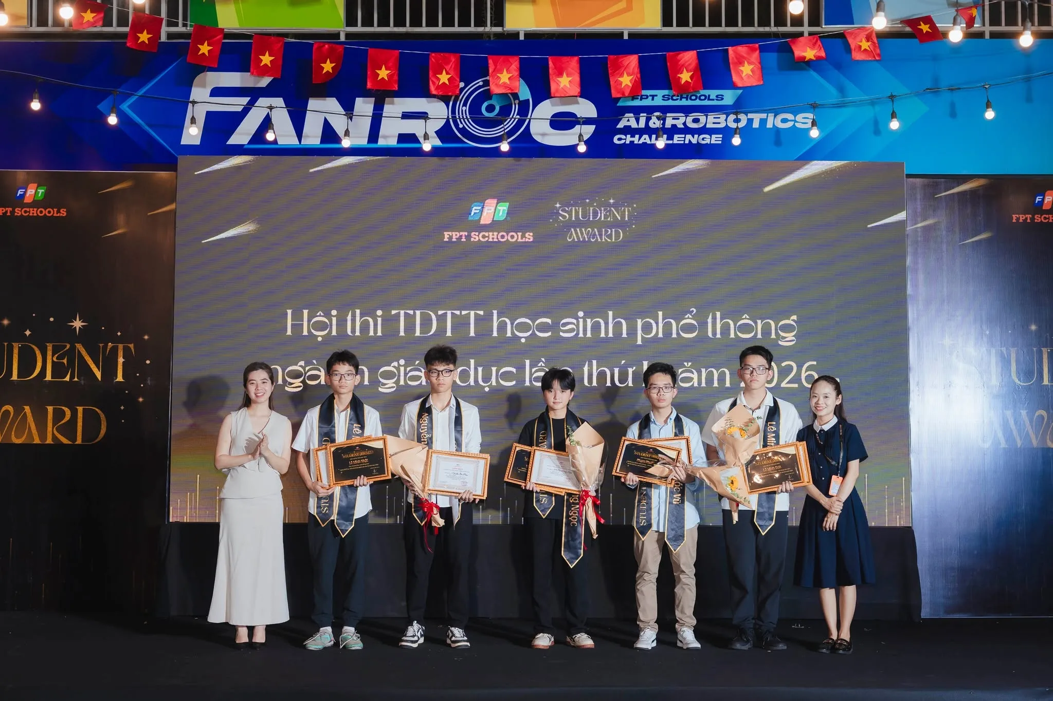 Vinh danh những gương mặt học sinh tiêu biểu năm học 2025-2026 tại FPT School Hà Nam - FPT Education Vinh danh những gương mặt học sinh tiêu biểu năm học 2025-2026 tại FPT School Hà Nam | FPT Schools