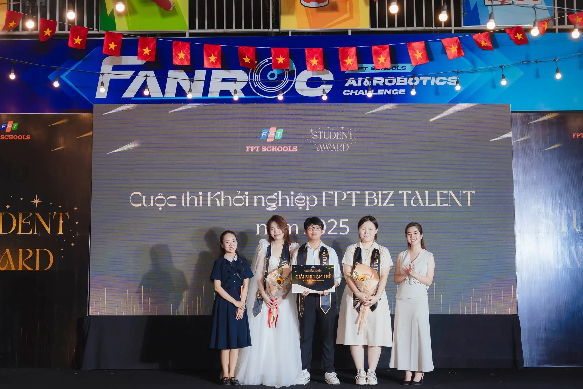 Vinh danh những gương mặt học sinh tiêu biểu năm học 2025-2026 tại FPT School Hà Nam - FPT Education Vinh danh những gương mặt học sinh tiêu biểu năm học 2025-2026 tại FPT School Hà Nam | FPT Schools