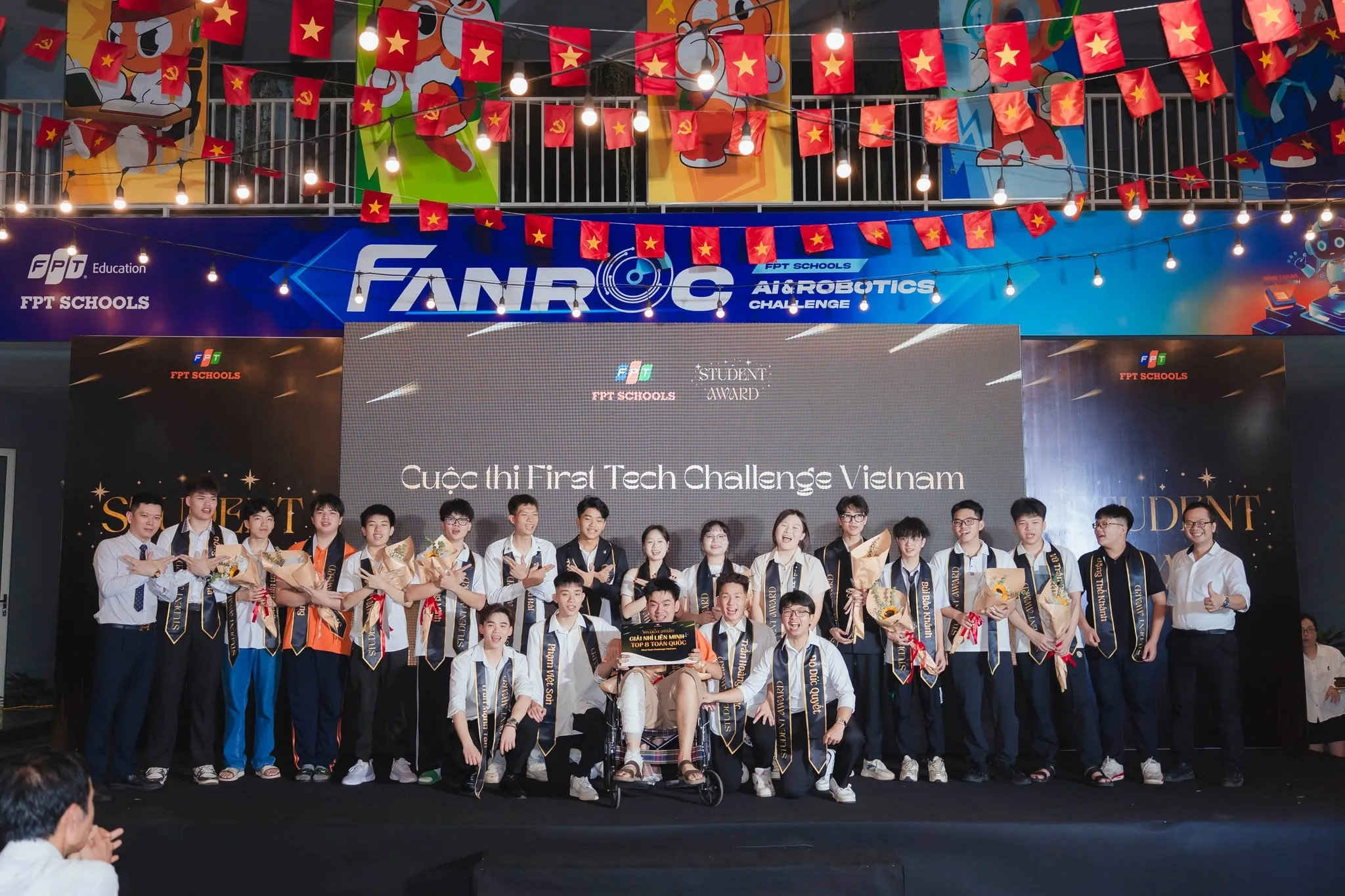 Vinh danh những gương mặt học sinh tiêu biểu năm học 2025-2026 tại FPT School Hà Nam - FPT Education Vinh danh những gương mặt học sinh tiêu biểu năm học 2025-2026 tại FPT School Hà Nam | FPT Schools