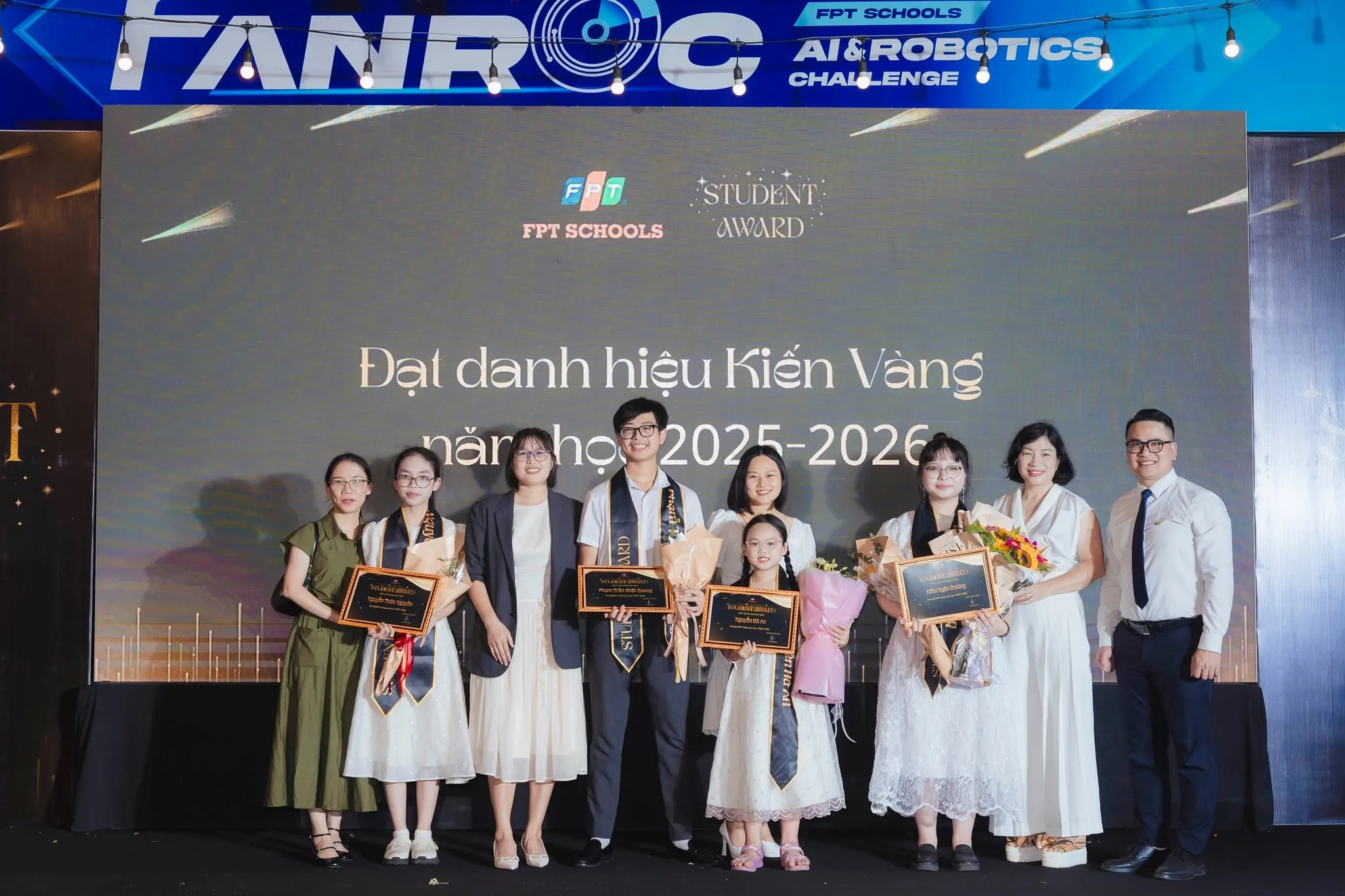 Vinh danh những gương mặt học sinh tiêu biểu năm học 2025-2026 tại FPT School Hà Nam - FPT Education Vinh danh những gương mặt học sinh tiêu biểu năm học 2025-2026 tại FPT School Hà Nam | FPT Schools