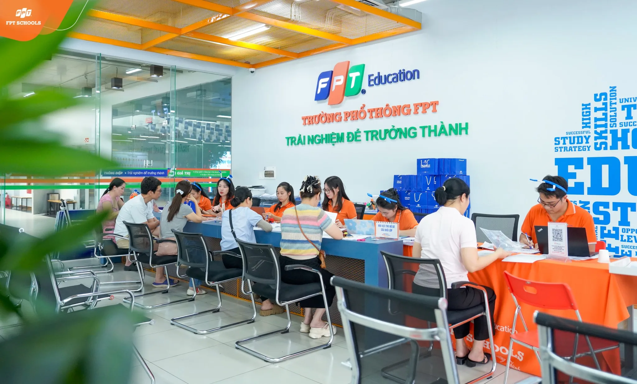 Rộn ràng ngày các tân binh chính thức gia nhập FPT School Hải Phòng