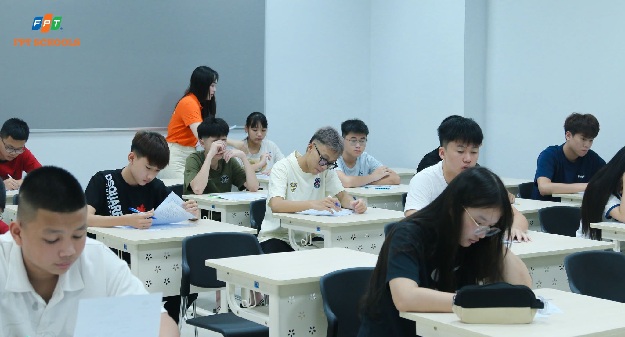 Học sinh khoá 1 FPT School Vinh hoàn thành đánh giá năng lực Tiếng Anh đầu năm - FPT Education Học sinh khoá 1 FPT School Vinh tham gia đánh giá năng lực tiếng Anh đầu năm.