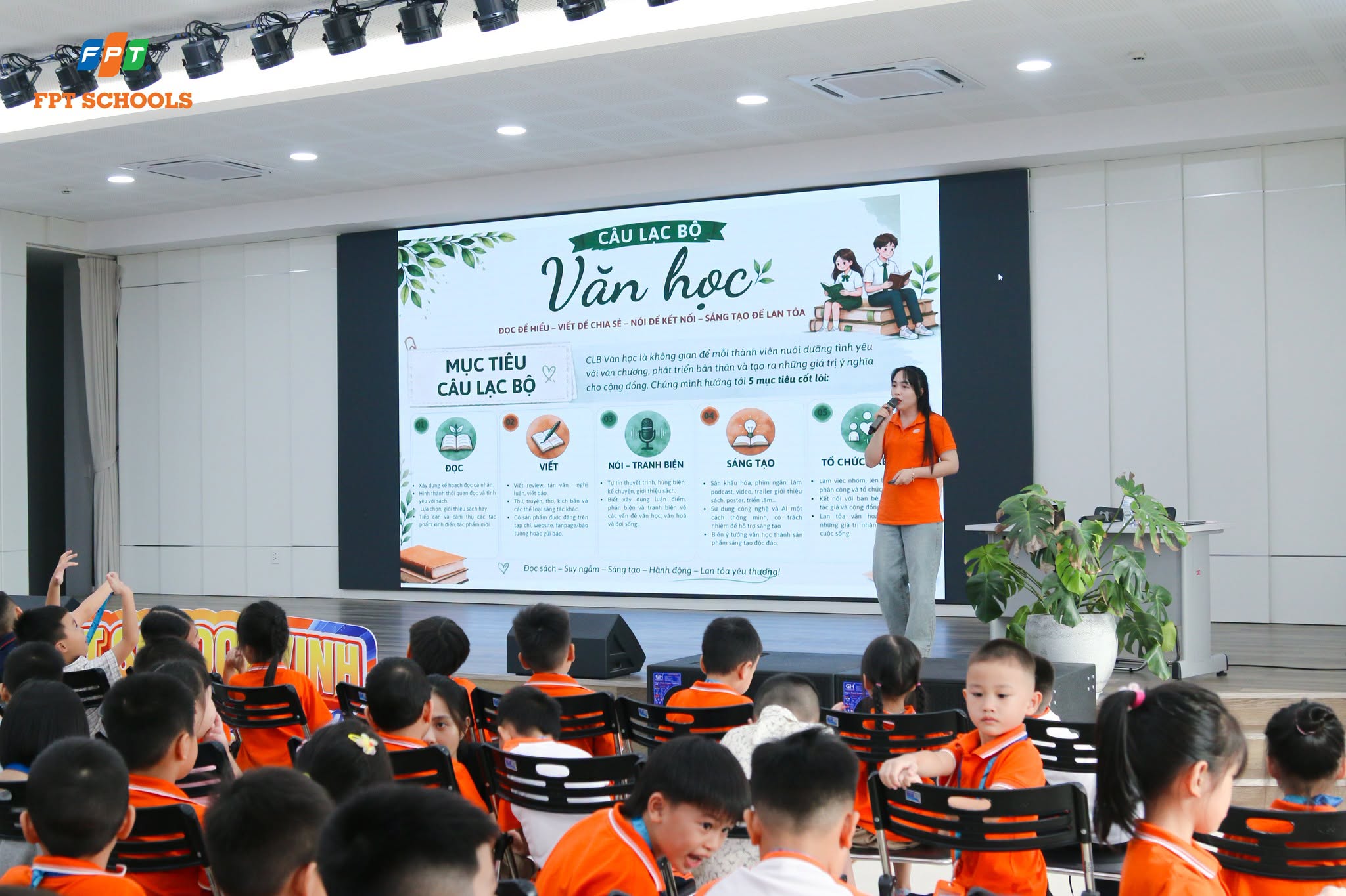 Học sinh FPT School Vinh sôi nổi tham gia các hoạt động trong tuần định hướng đầu tiên - FPT Education Học sinh FPT School Vinh sôi nổi tham gia các hoạt động trong tuần định hướng đầu tiên | FPT Schools